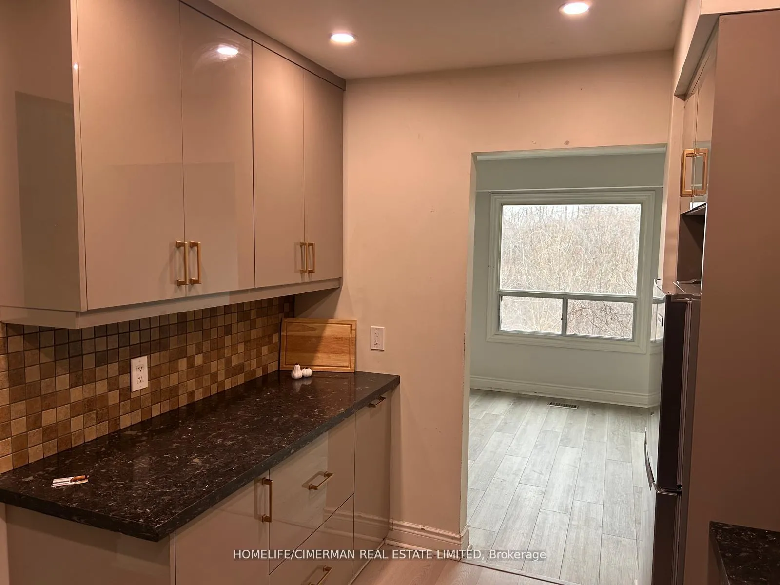 Photo 4 of Unit 46, 46 Foster Crescent, Brampton, Brampton North — HOMEH