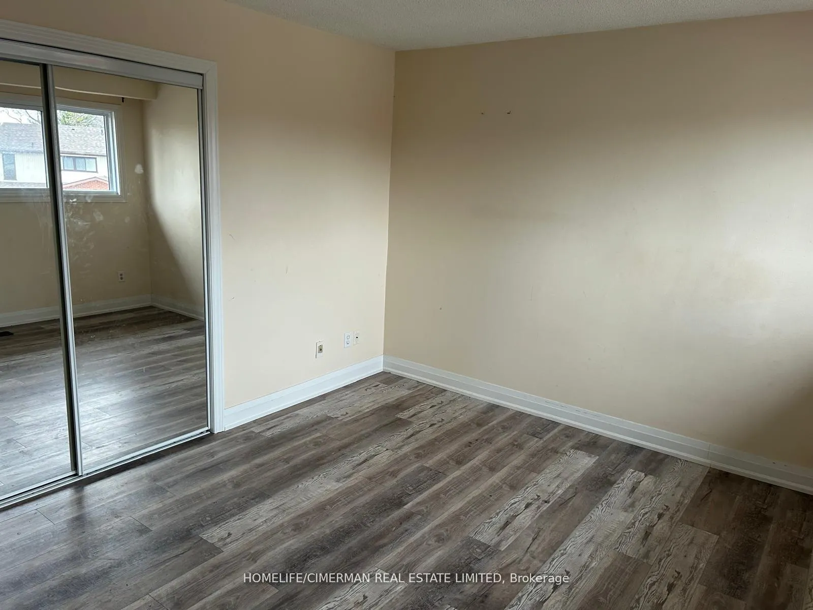 Photo 12 of Unit 46, 46 Foster Crescent, Brampton, Brampton North — HOMEH