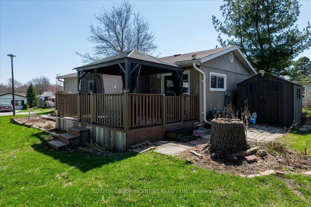 Photo 10 of 18 Trefoil Drive, Innisfil, Rural Innisfil — HOMEH