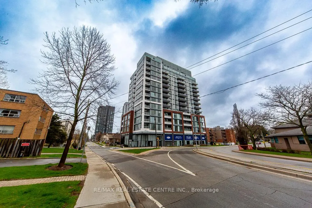 Front of Unit 610, 2088 James Street