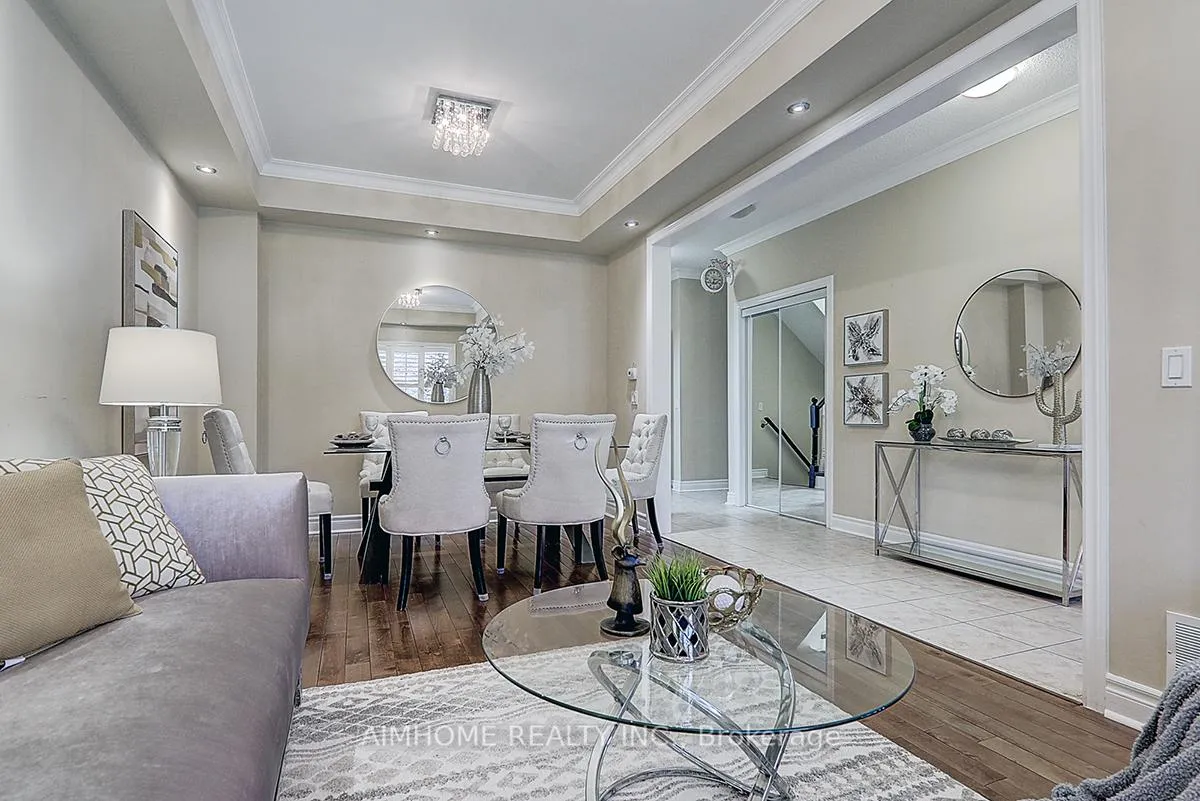Photo 4 of 38 Rondeen Road, Vaughan, Patterson — HOMEH