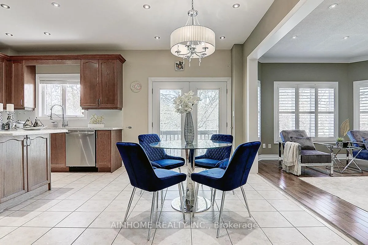 Photo 6 of 38 Rondeen Road, Vaughan, Patterson — HOMEH