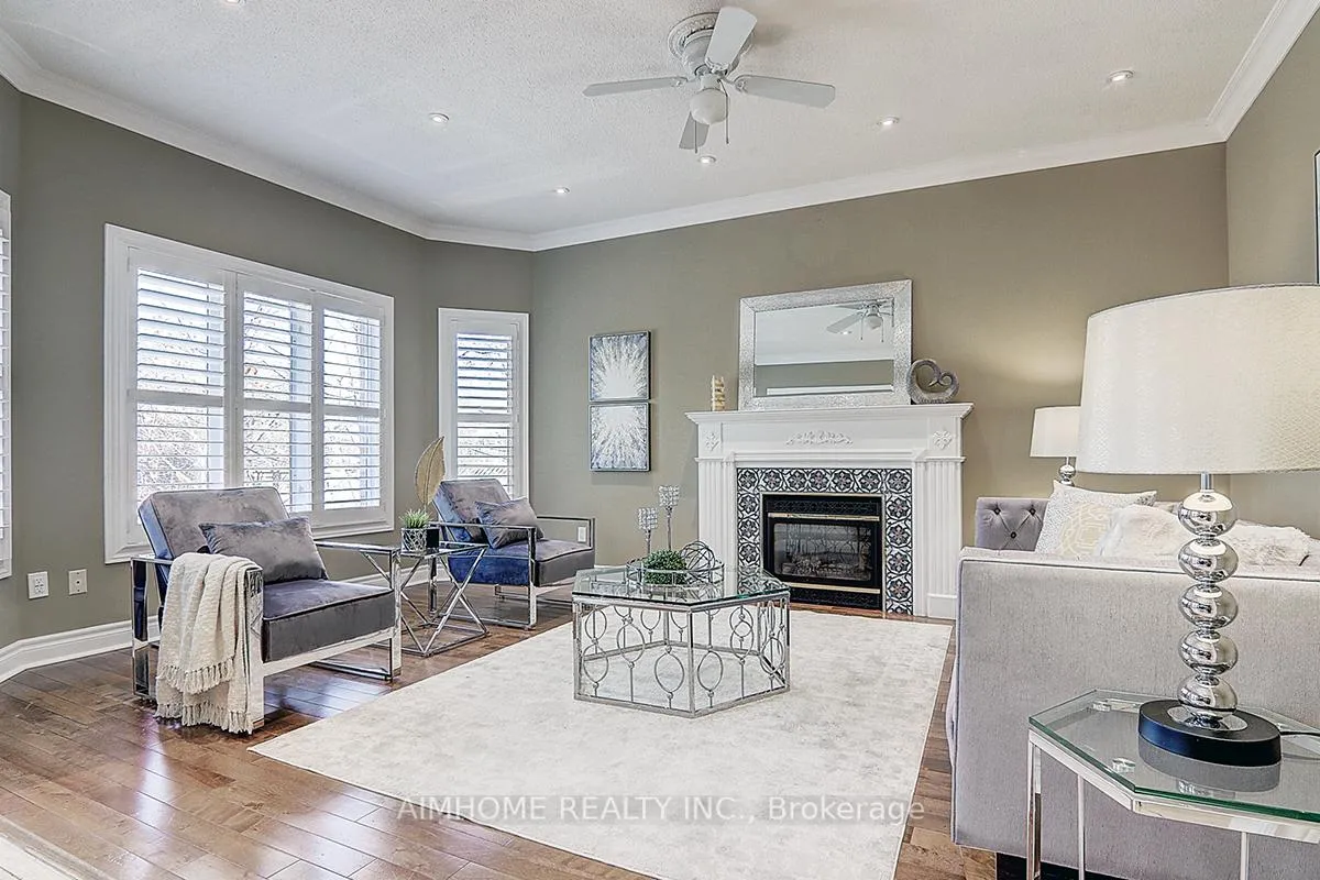 Photo 9 of 38 Rondeen Road, Vaughan, Patterson — HOMEH