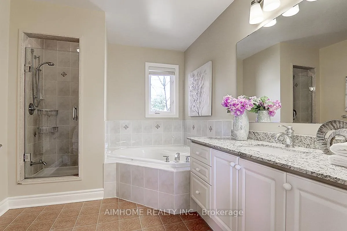 Photo 14 of 38 Rondeen Road, Vaughan, Patterson — HOMEH