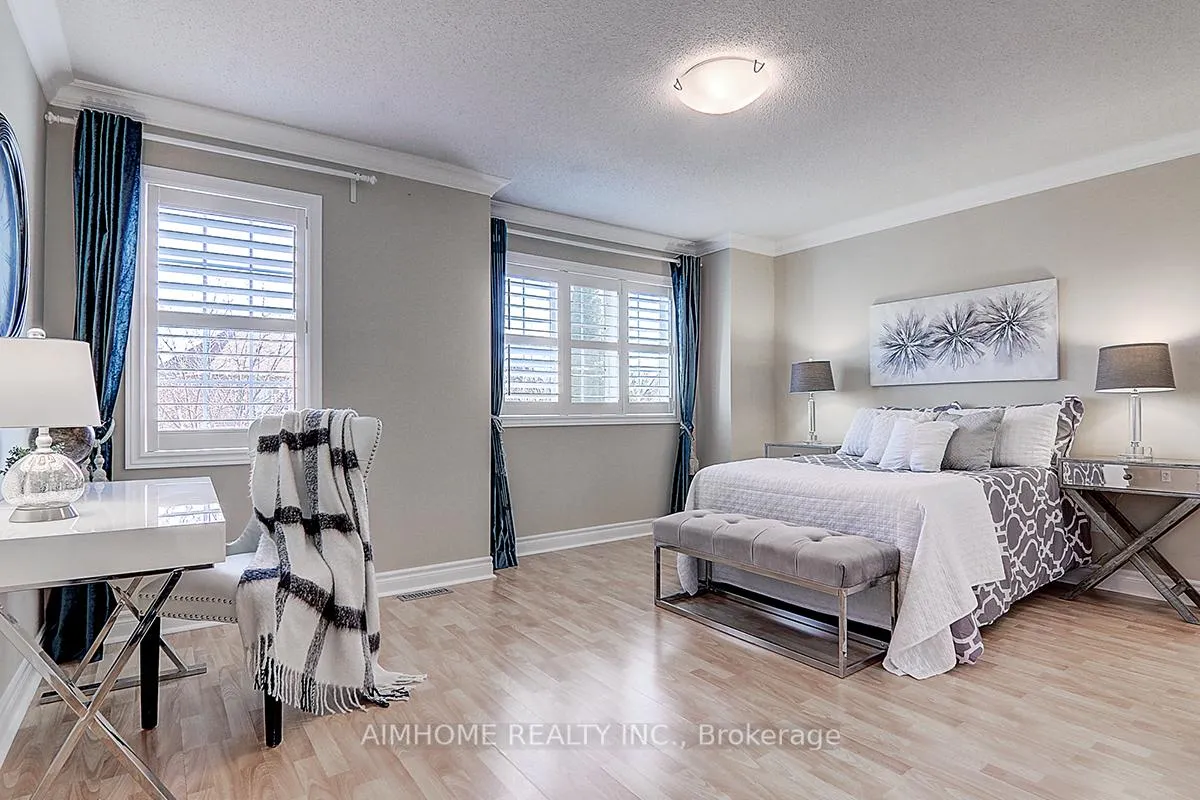 Photo 15 of 38 Rondeen Road, Vaughan, Patterson — HOMEH