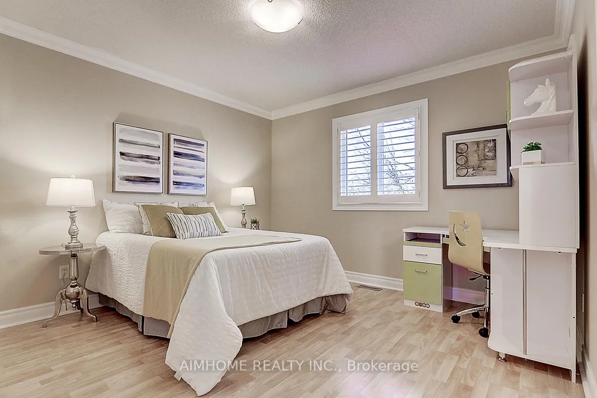 Photo 17 of 38 Rondeen Road, Vaughan, Patterson — HOMEH