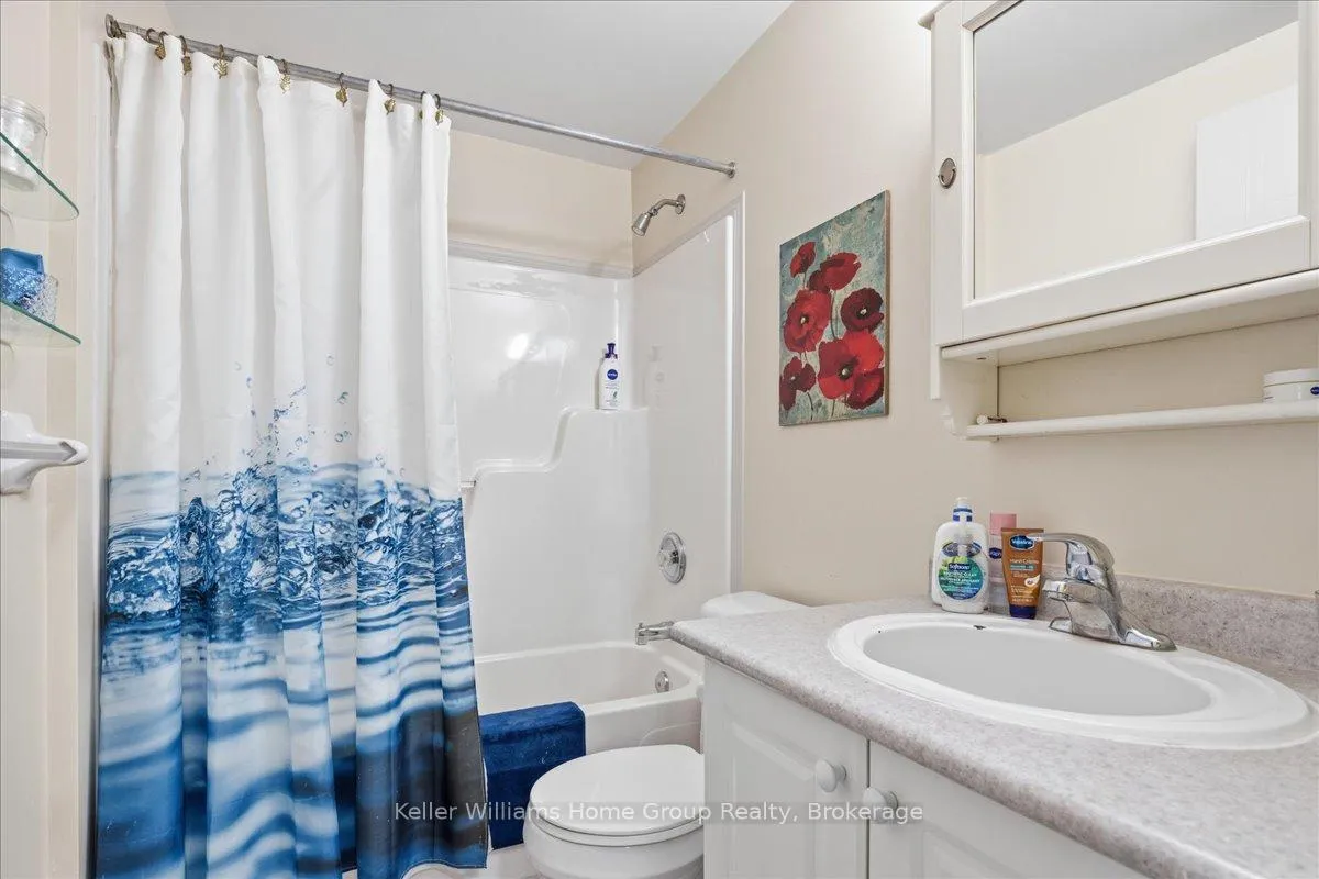 Photo 18 of 38 Roehampton Crescent, Guelph, Pineridge/Westminster Woods — HOMEH