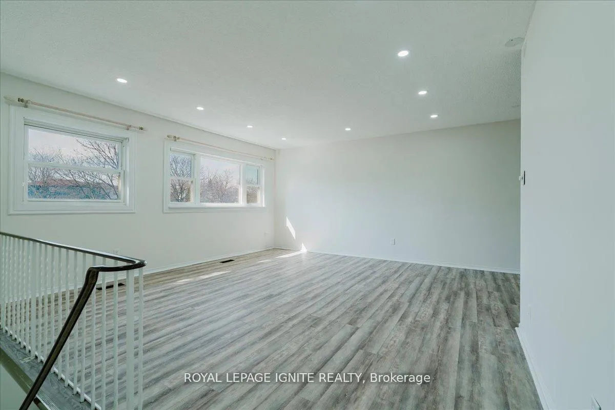 Photo 6 of 1389 Palmetto Drive, Oshawa, Samac — HOMEH