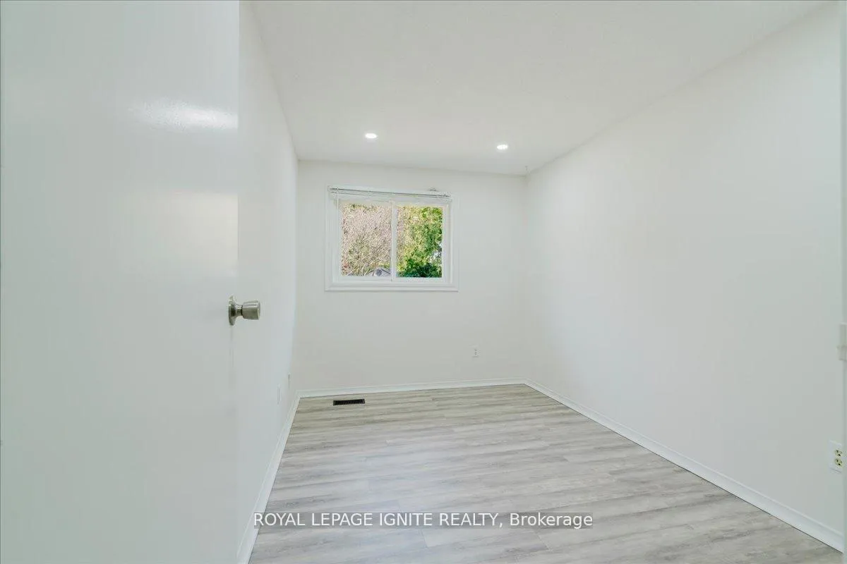 Photo 19 of 1389 Palmetto Drive, Oshawa, Samac — HOMEH