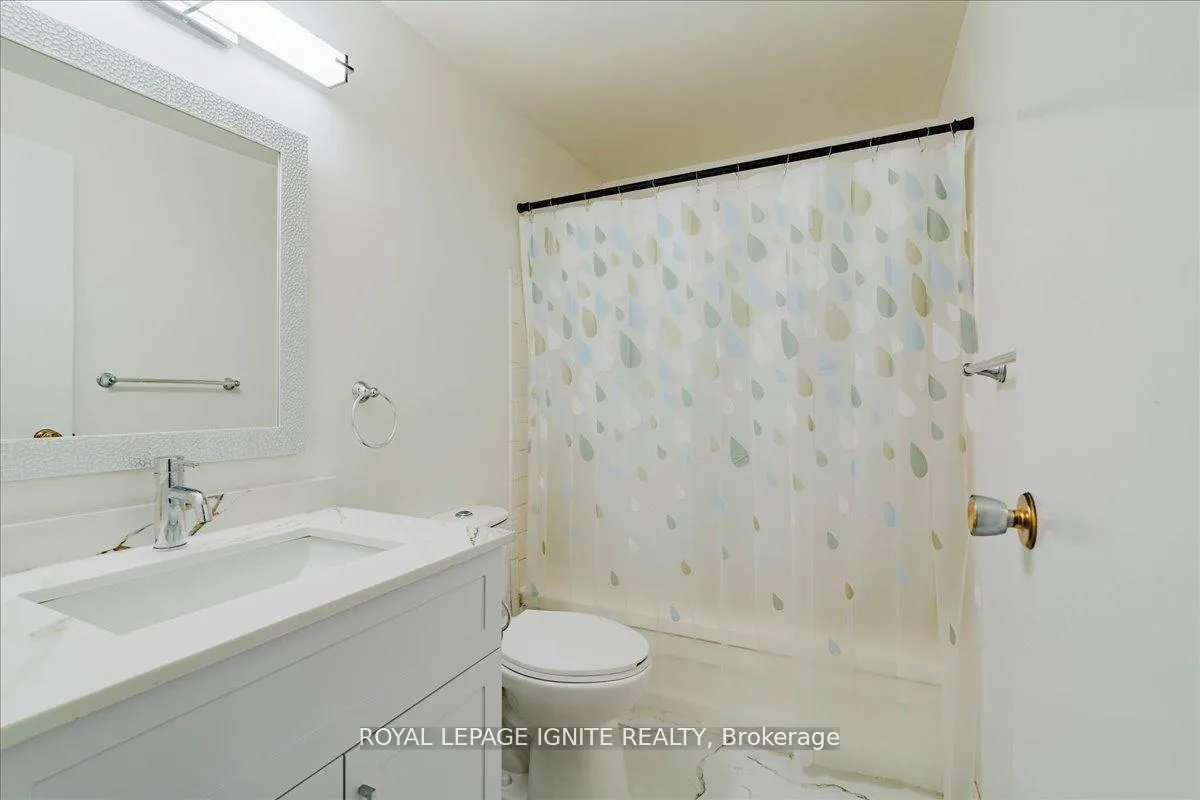 Photo 21 of 1389 Palmetto Drive, Oshawa, Samac — HOMEH