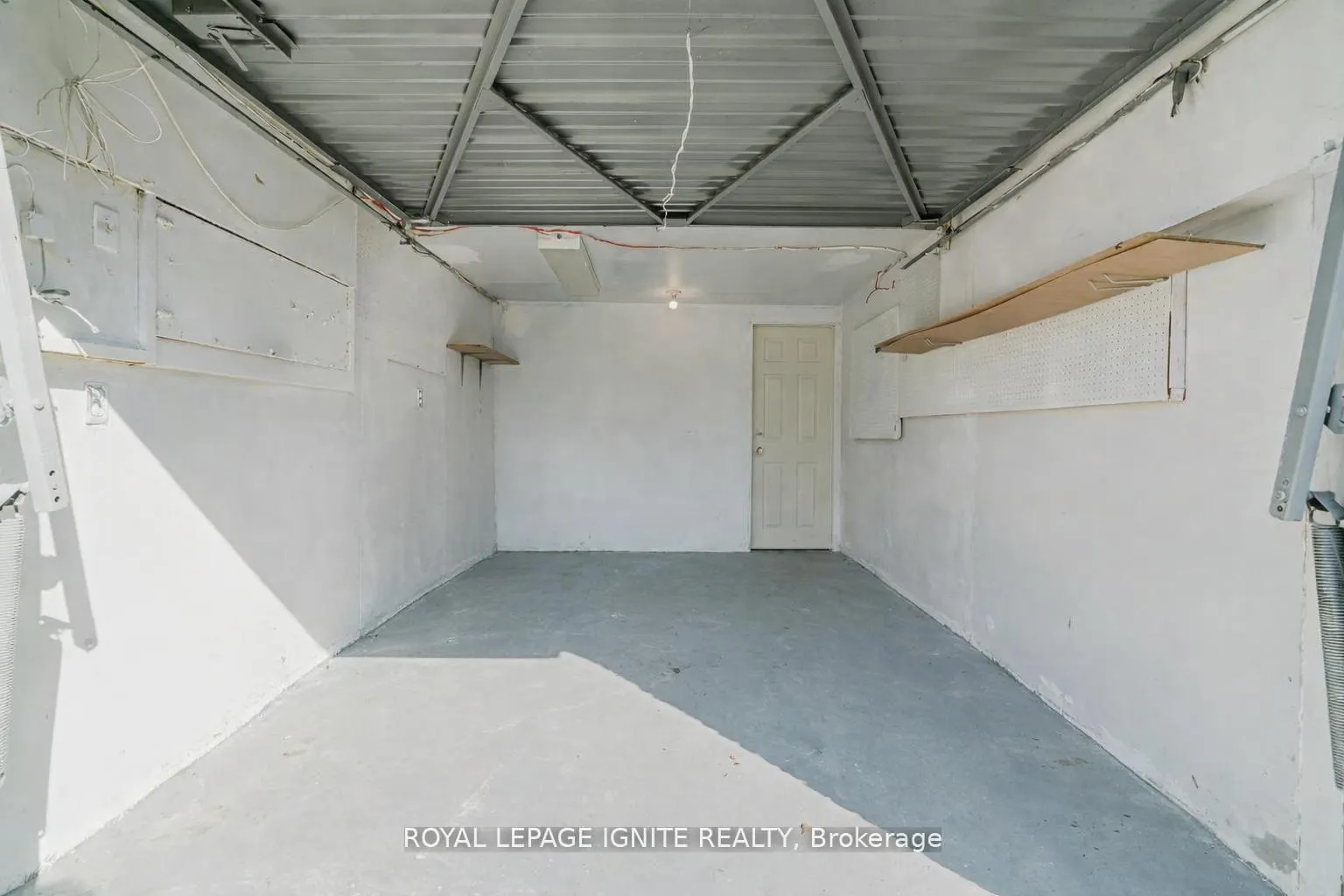 Photo 35 of 1389 Palmetto Drive, Oshawa, Samac — HOMEH