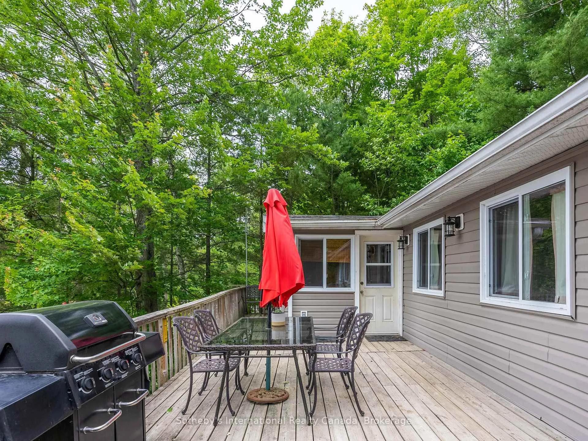 Photo 8 of 1040 Kahshe, Gravenhurst, Morrison — HOMEH