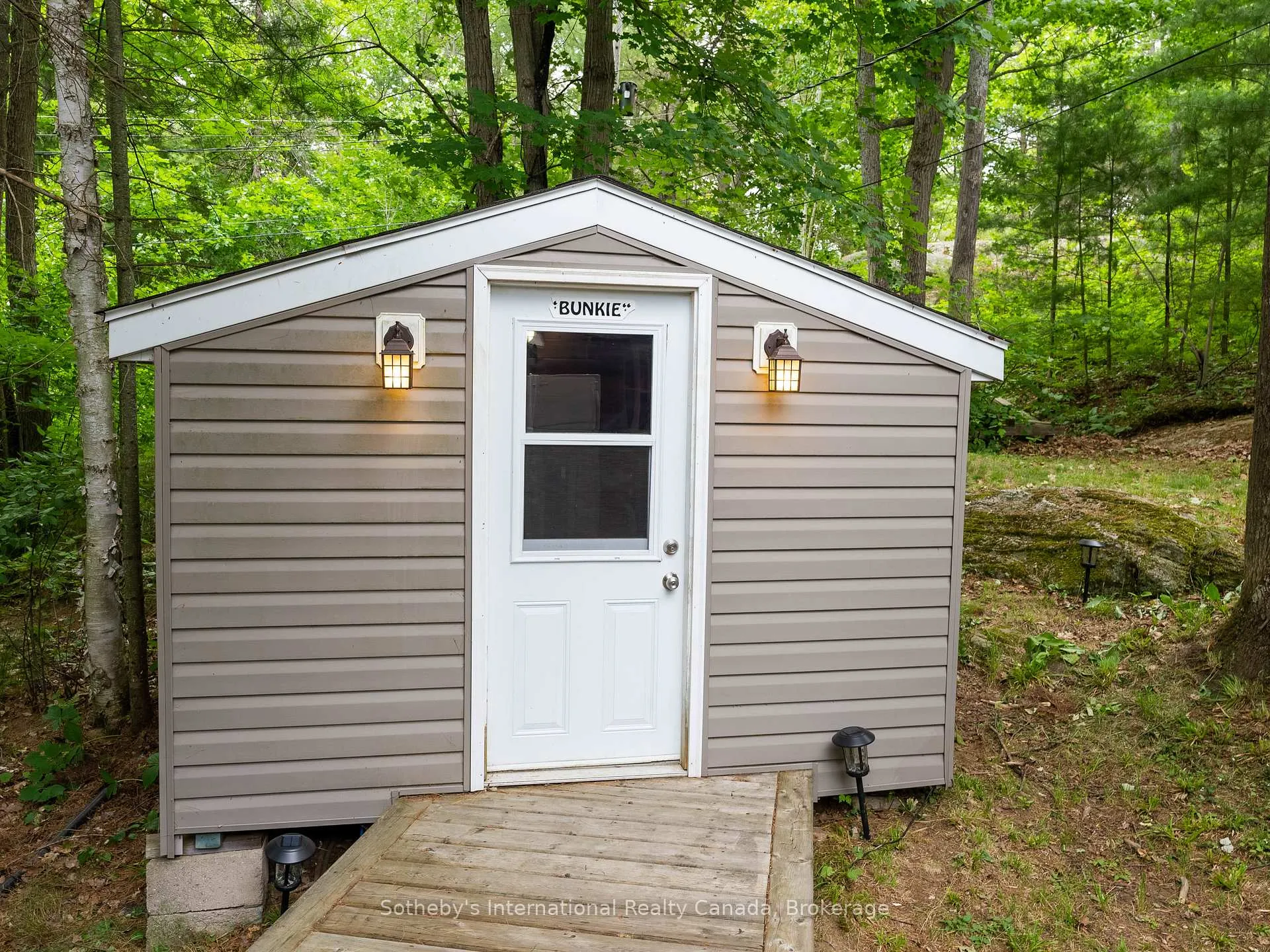 Photo 25 of 1040 Kahshe, Gravenhurst, Morrison — HOMEH