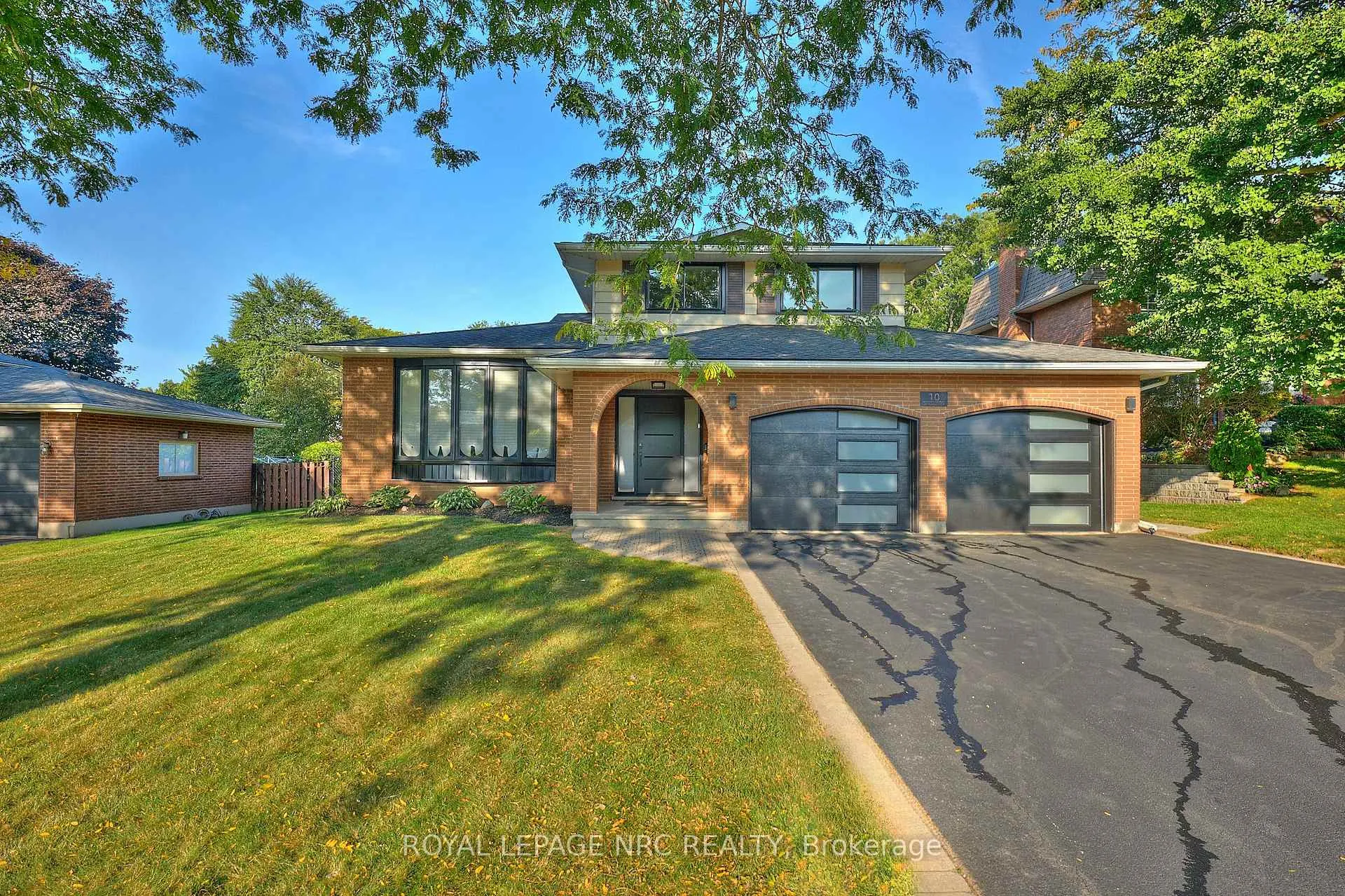 Photo 1 of 10 Willowdale Court, Pelham, Fonthill — HOMEH