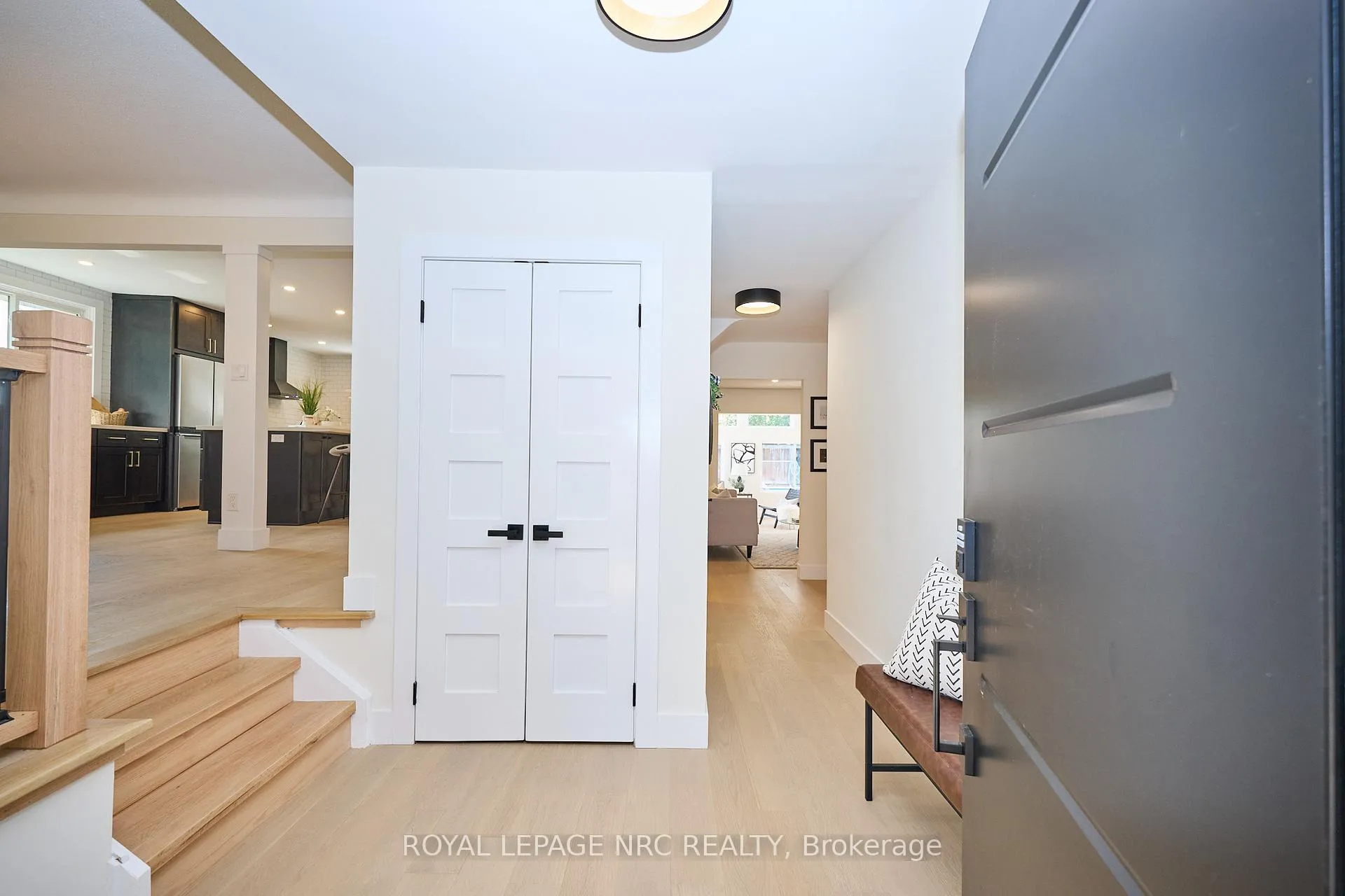 Photo 11 of 10 Willowdale Court, Pelham, Fonthill — HOMEH