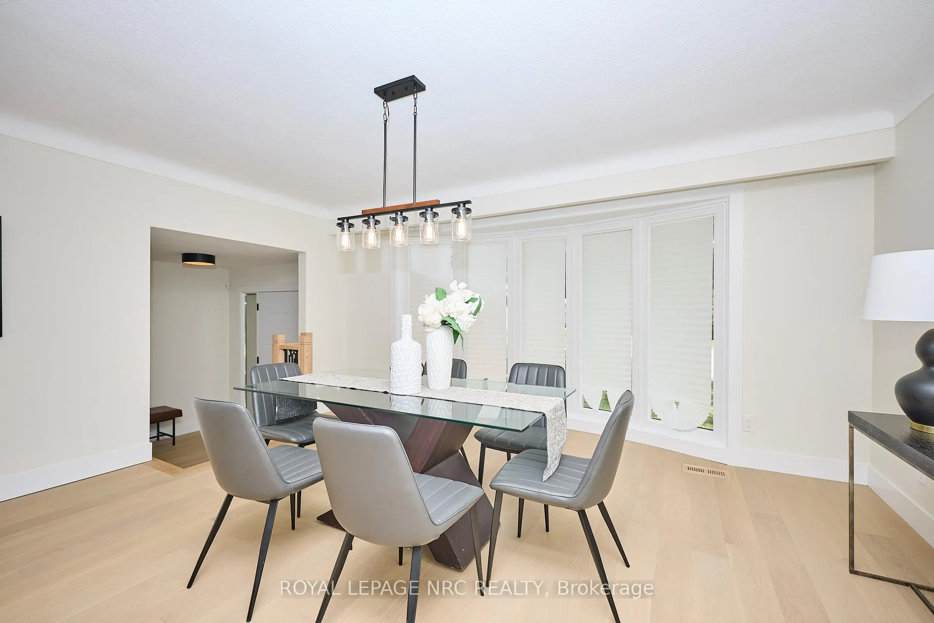 Photo 15 of 10 Willowdale Court, Pelham, Fonthill — HOMEH