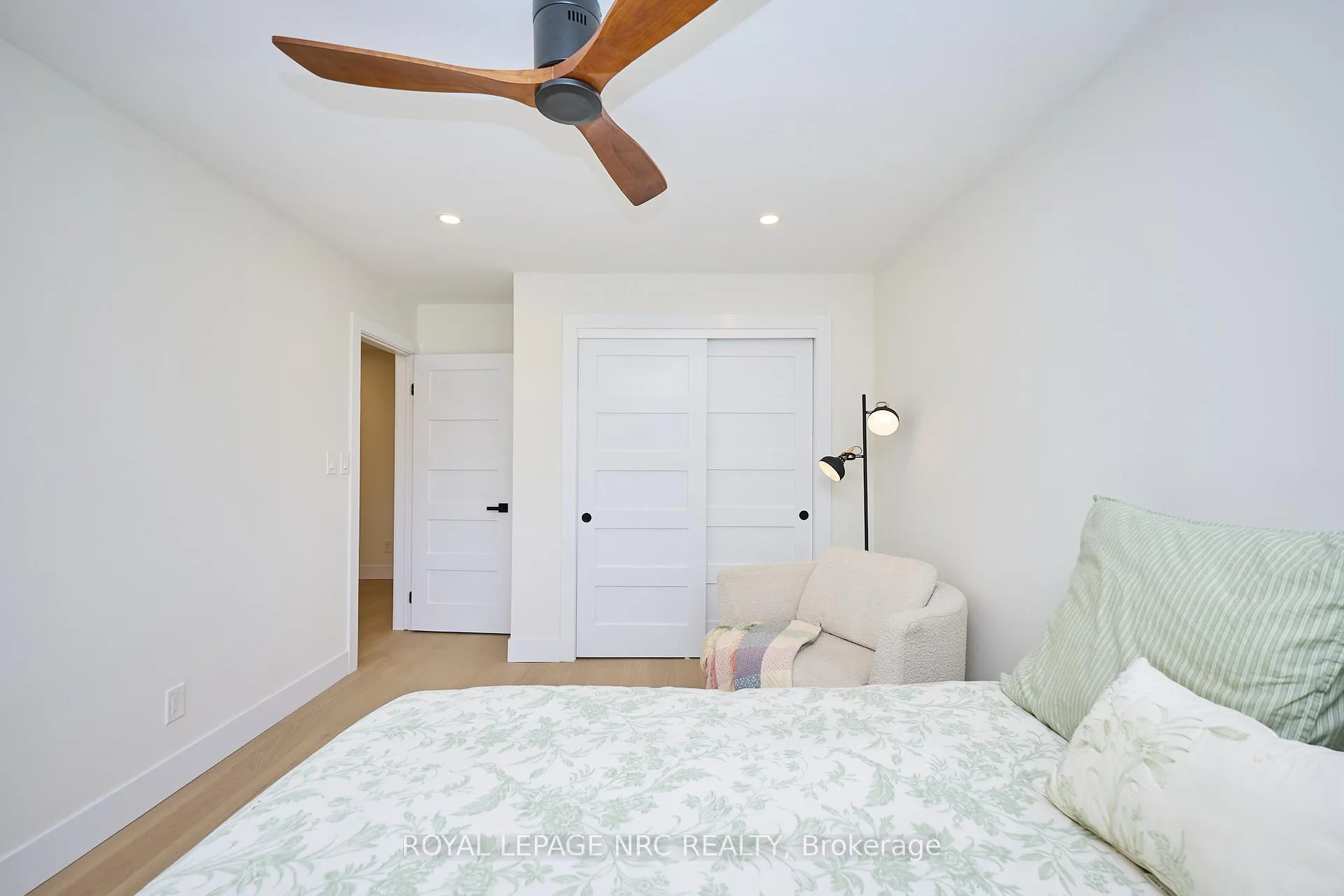 Photo 35 of 10 Willowdale Court, Pelham, Fonthill — HOMEH