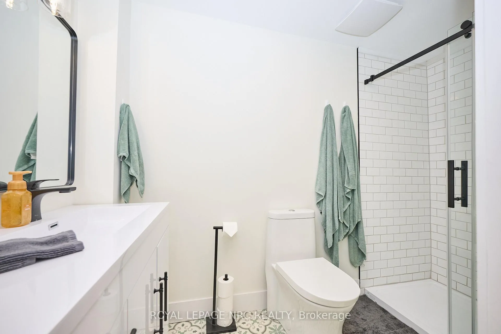 Photo 43 of 10 Willowdale Court, Pelham, Fonthill — HOMEH