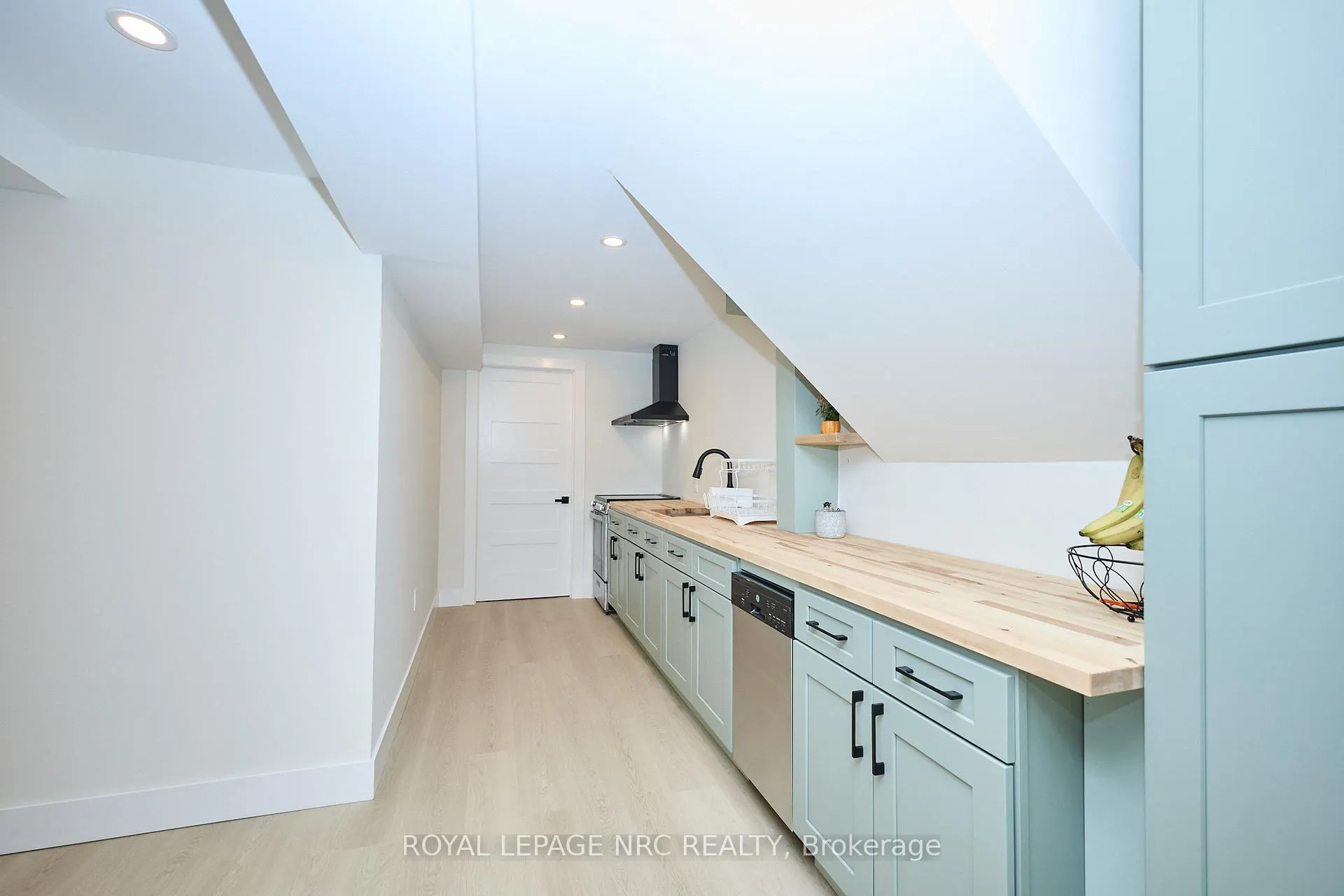 Photo 46 of 10 Willowdale Court, Pelham, Fonthill — HOMEH