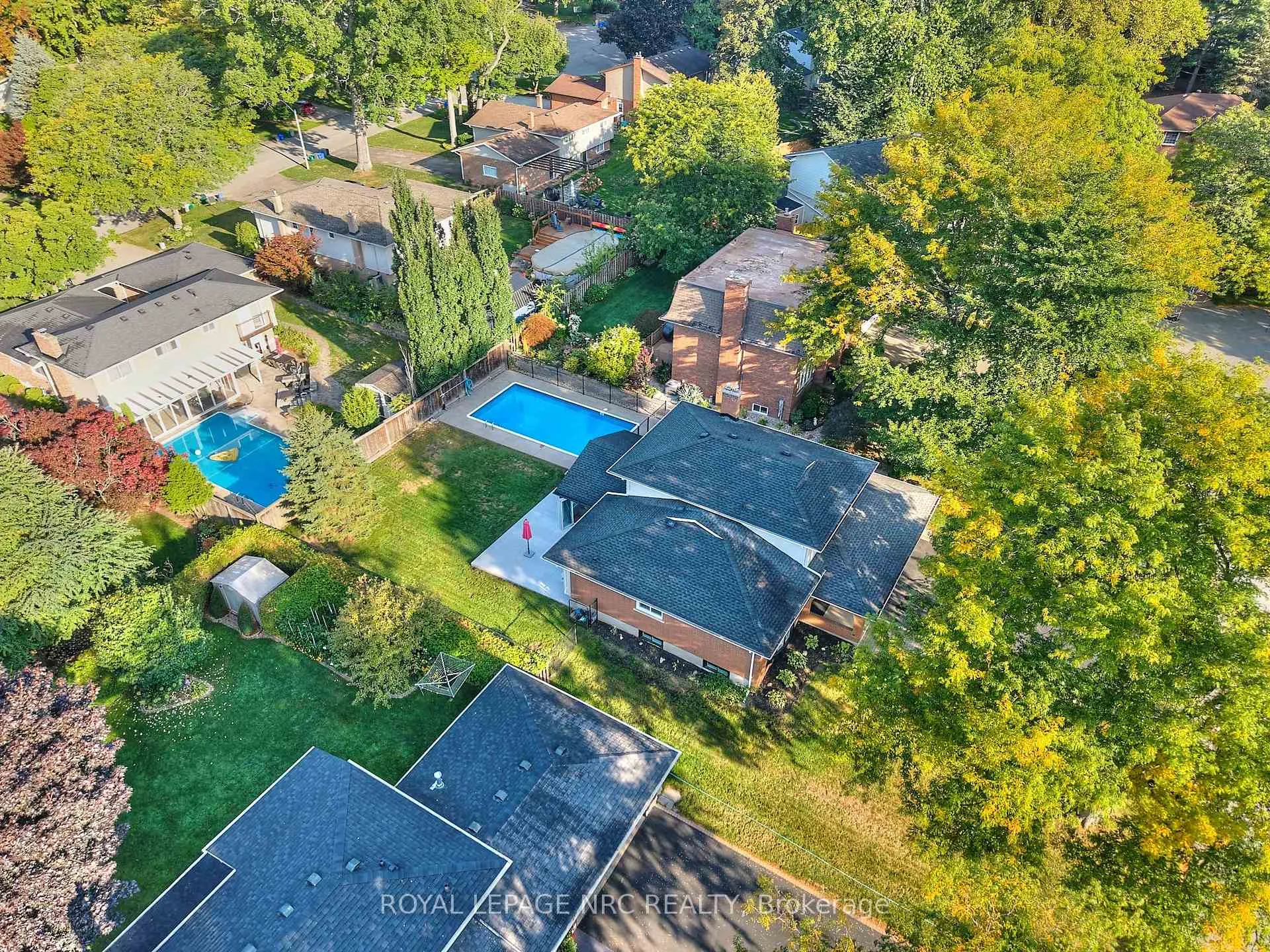 Photo 48 of 10 Willowdale Court, Pelham, Fonthill — HOMEH