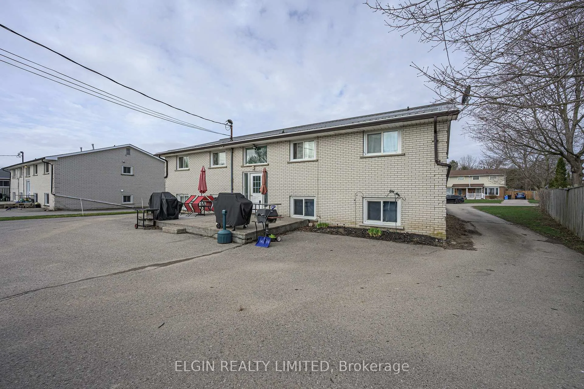 Photo 4 of 79 Joyce Street, St. Thomas — HOMEH