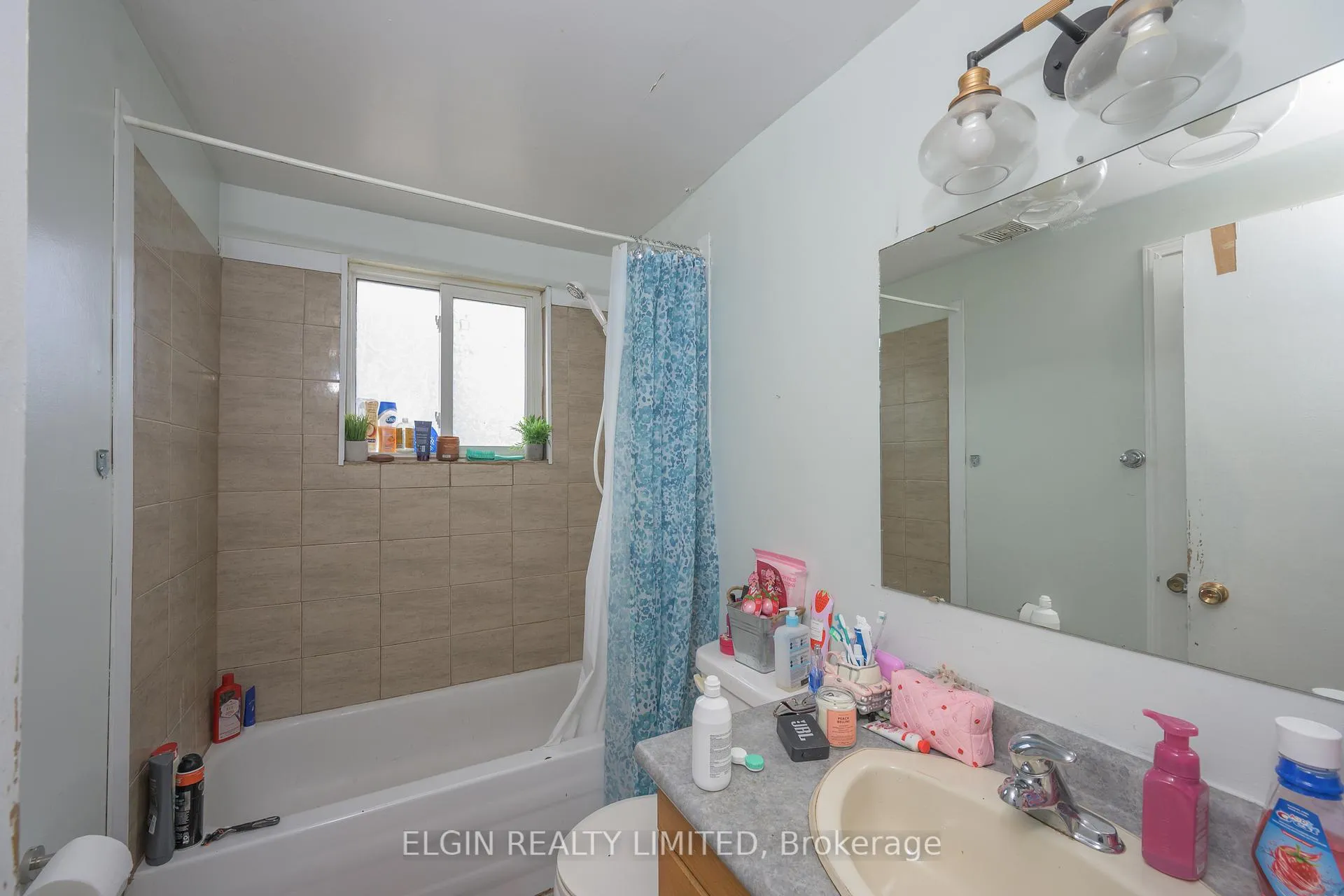Photo 22 of 79 Joyce Street, St. Thomas — HOMEH