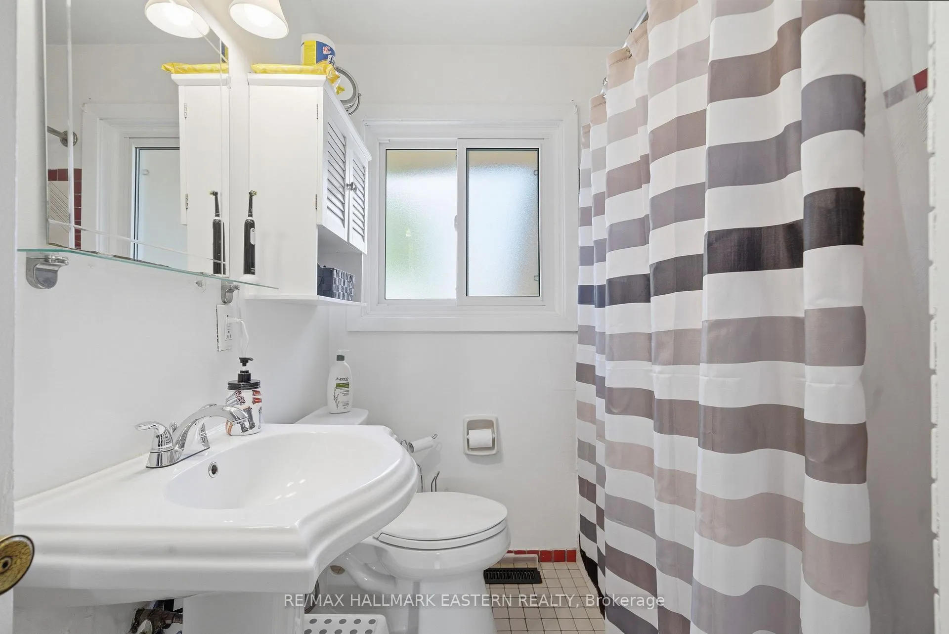 Photo 12 of 317 Lindan Avenue, Selwyn — HOMEH