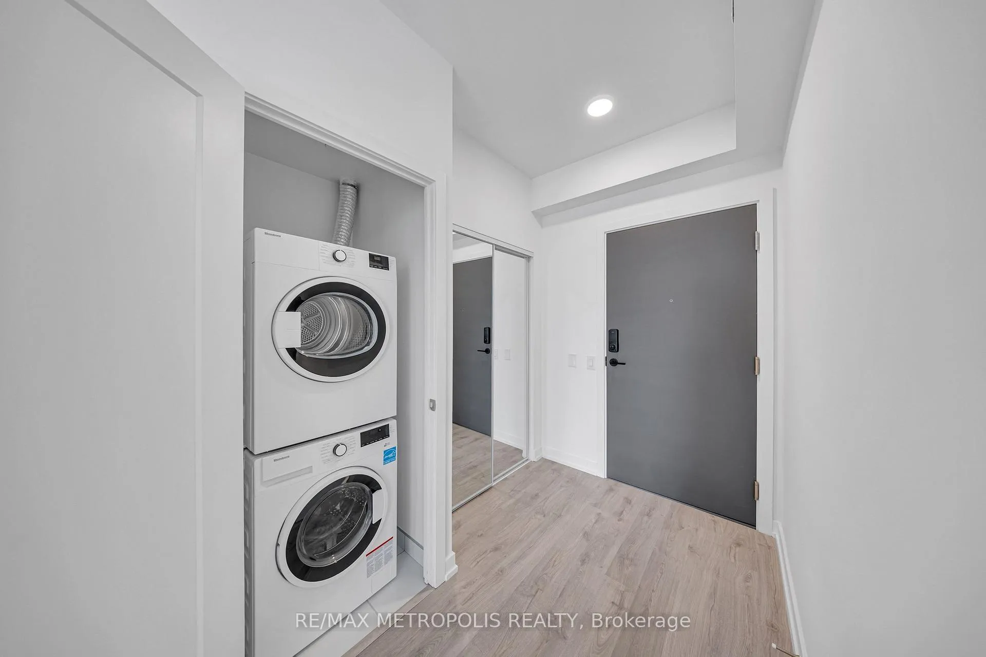 Photo 7 of Unit 1507B, 9751 Markham Road, Markham, Greensborough — HOMEH