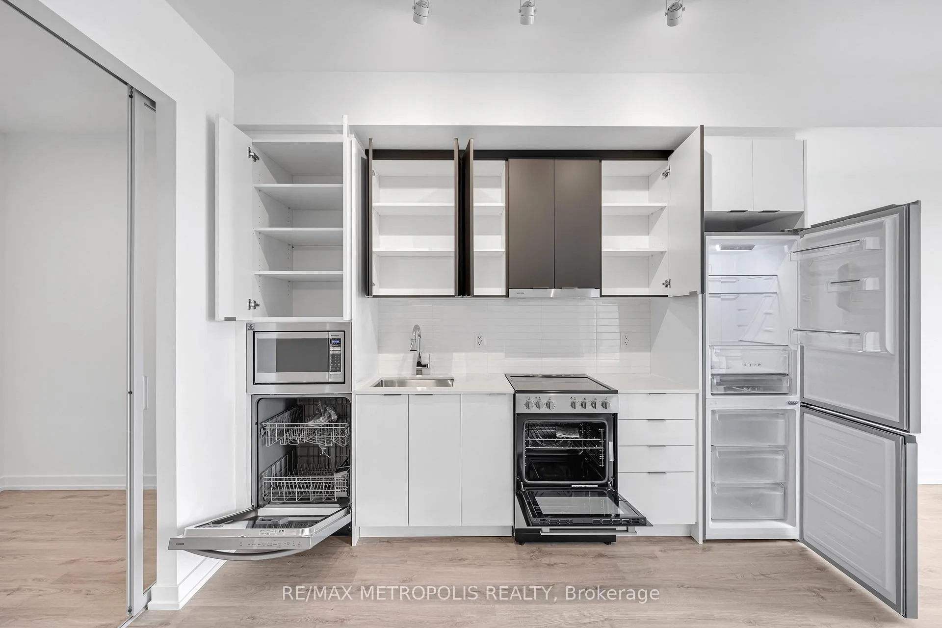 Photo 14 of Unit 1507B, 9751 Markham Road, Markham, Greensborough — HOMEH