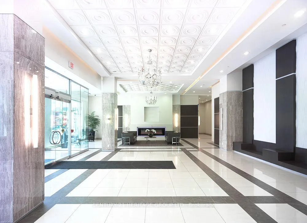 Photo 12 of Unit 1926, 7161 Yonge Street, Markham, Grandview — HOMEH