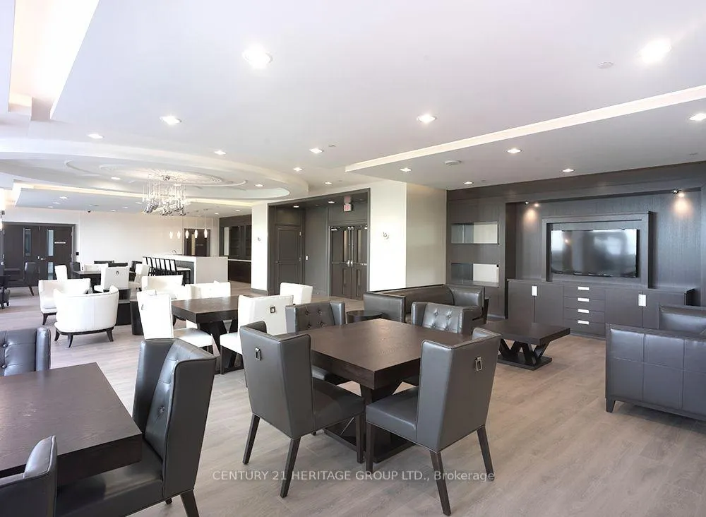 Photo 13 of Unit 1926, 7161 Yonge Street, Markham, Grandview — HOMEH