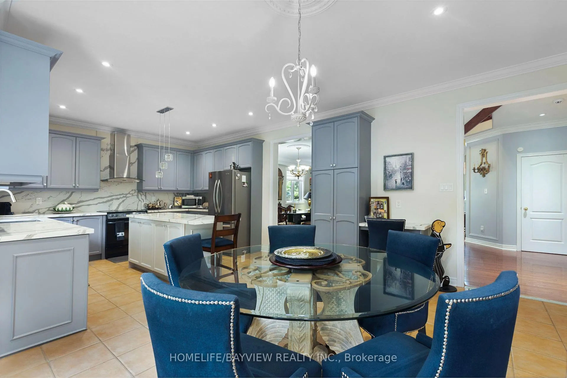 Photo 10 of 8 Pico Crescent, Vaughan, Beverley Glen — HOMEH