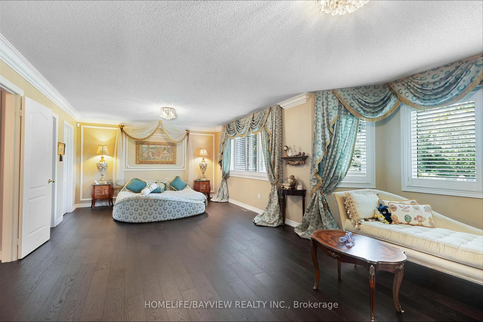 Photo 17 of 8 Pico Crescent, Vaughan, Beverley Glen — HOMEH
