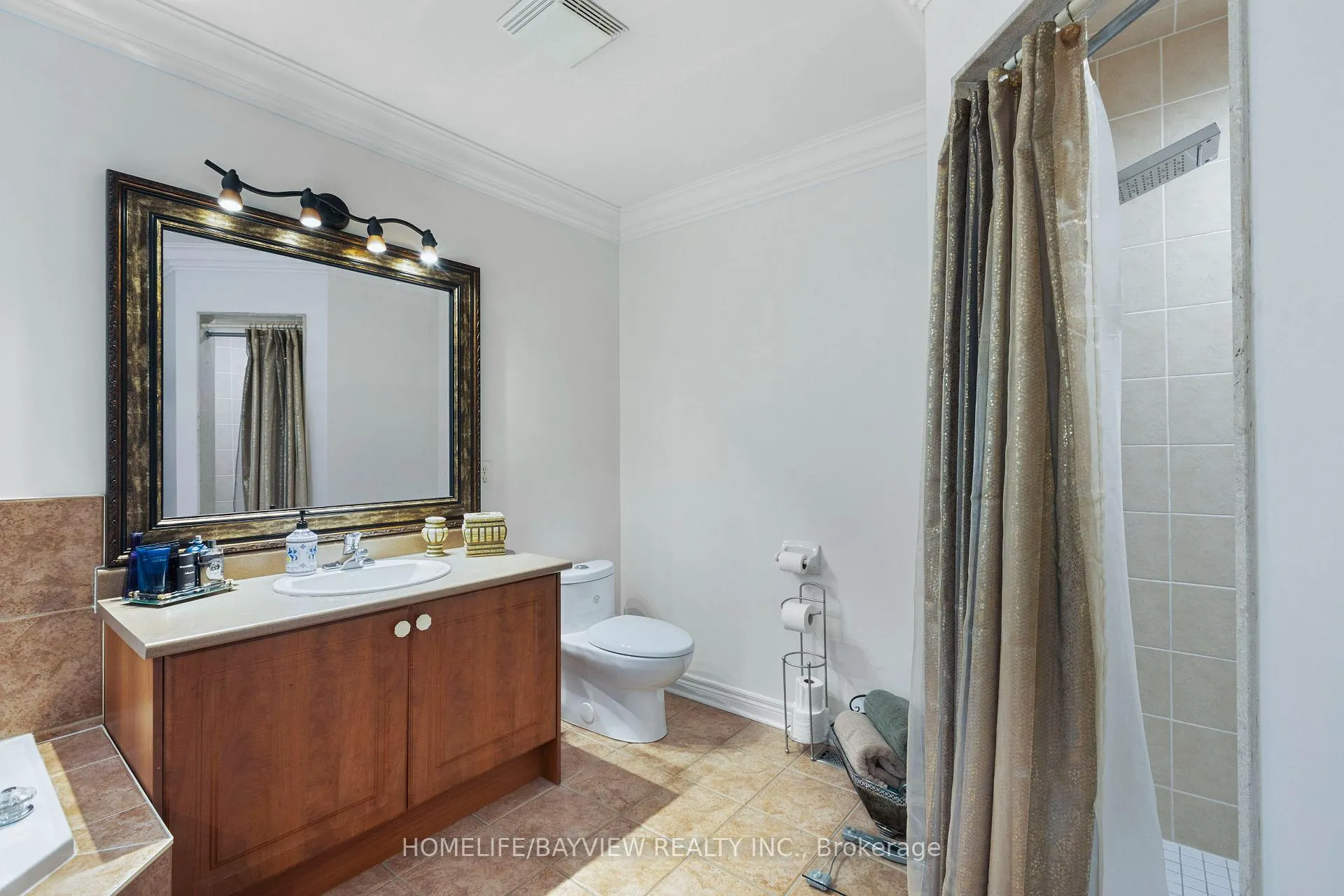 Photo 20 of 8 Pico Crescent, Vaughan, Beverley Glen — HOMEH