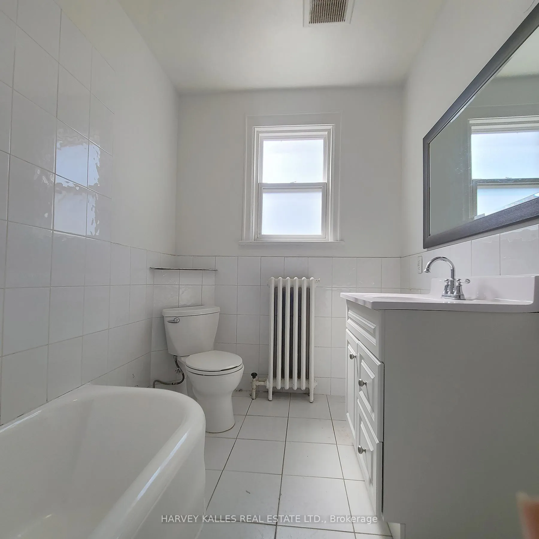 Photo 15 of Unit 6, 1 Brookdale Avenue, Toronto, Lawrence Park North — HOMEH
