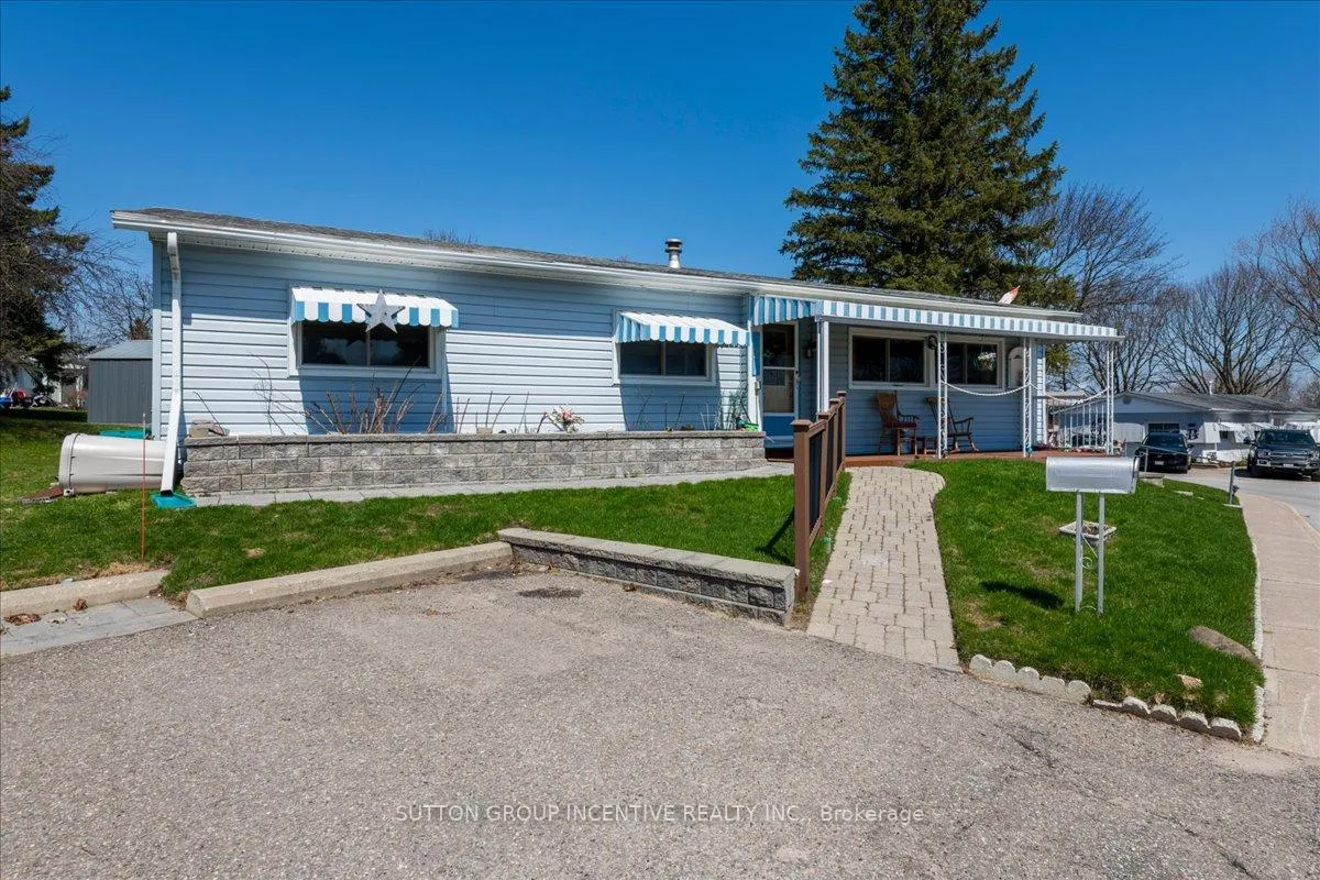 Photo 2 of 2 Mimosa Crescent, Innisfil, Rural Innisfil — HOMEH