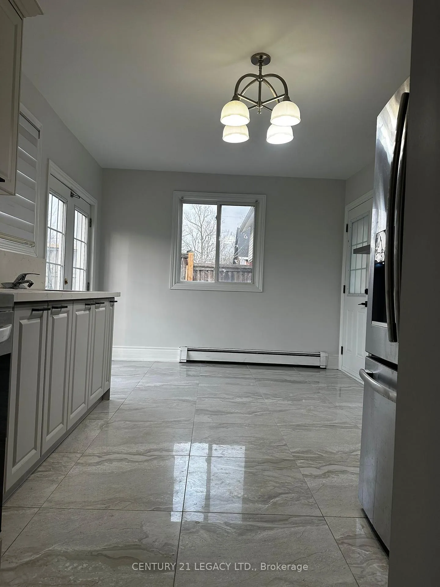 Photo 5 of 6251 Ker Street E, Niagara Falls, Dorchester — HOMEH