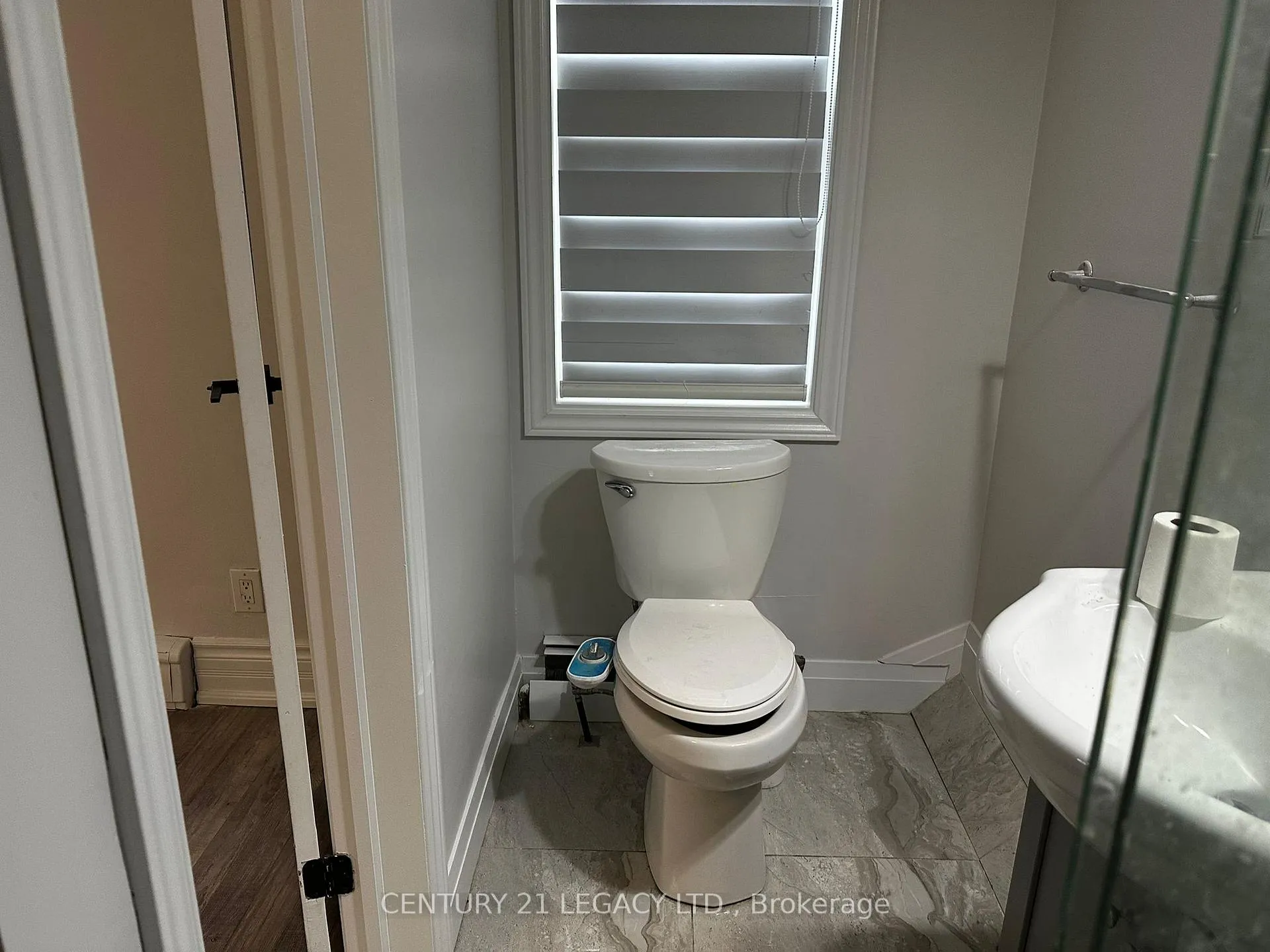 Photo 8 of 6251 Ker Street E, Niagara Falls, Dorchester — HOMEH