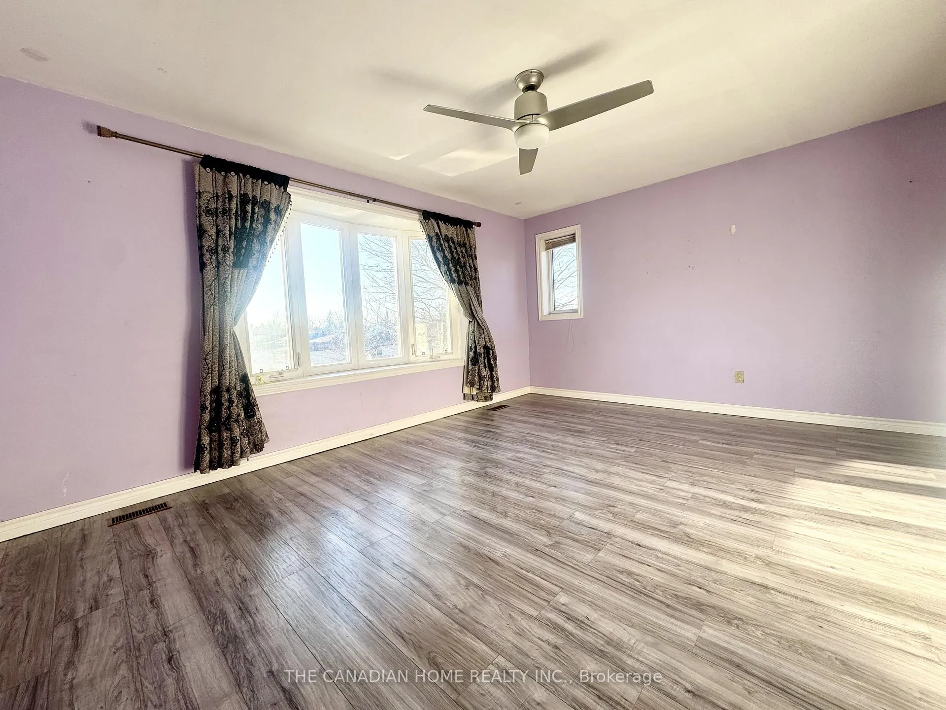 Photo 25 of 197 Johnson Street, Barrie, Grove East — HOMEH