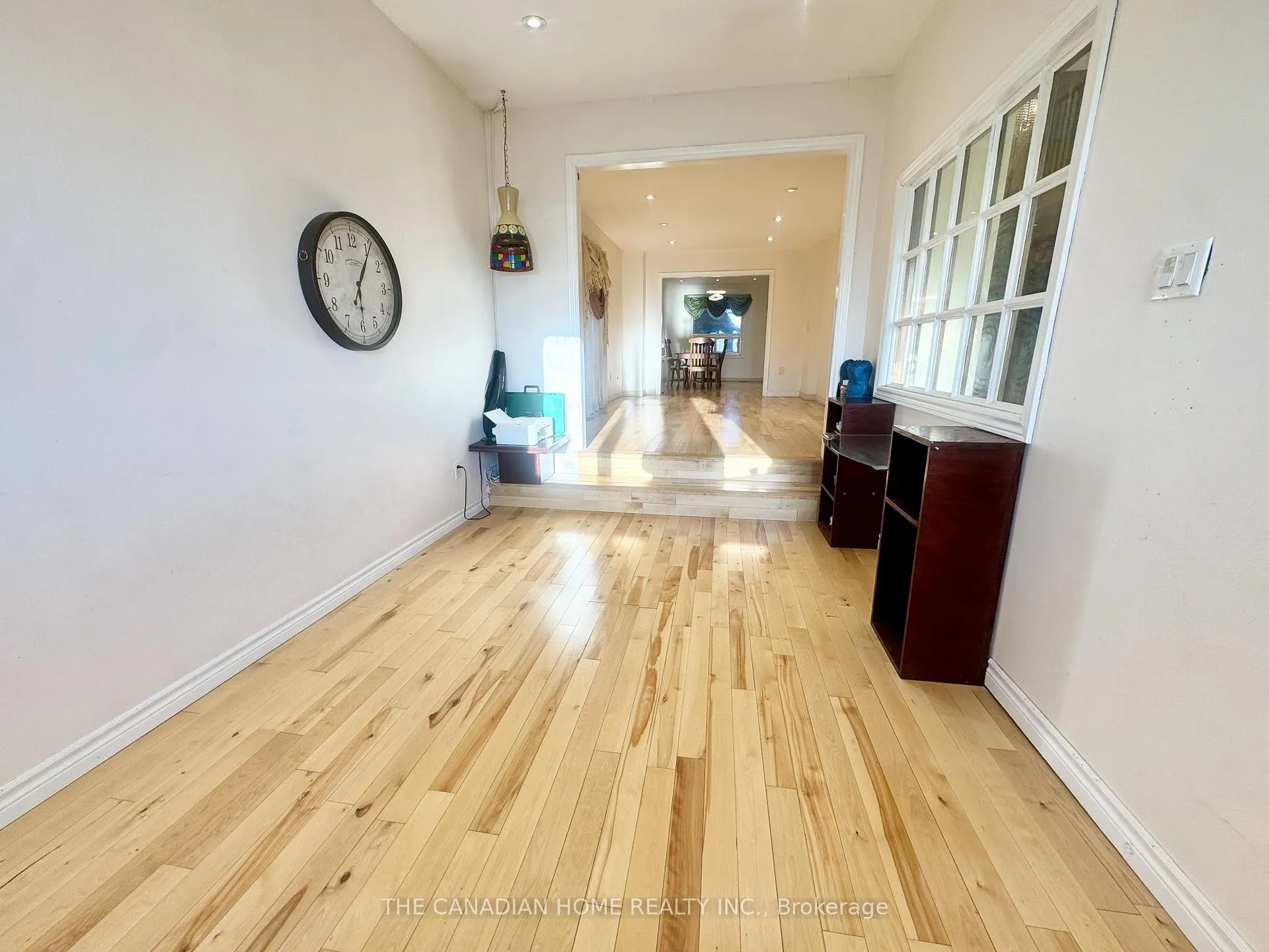 Photo 7 of 197 Johnson Street, Barrie, Grove East — HOMEH
