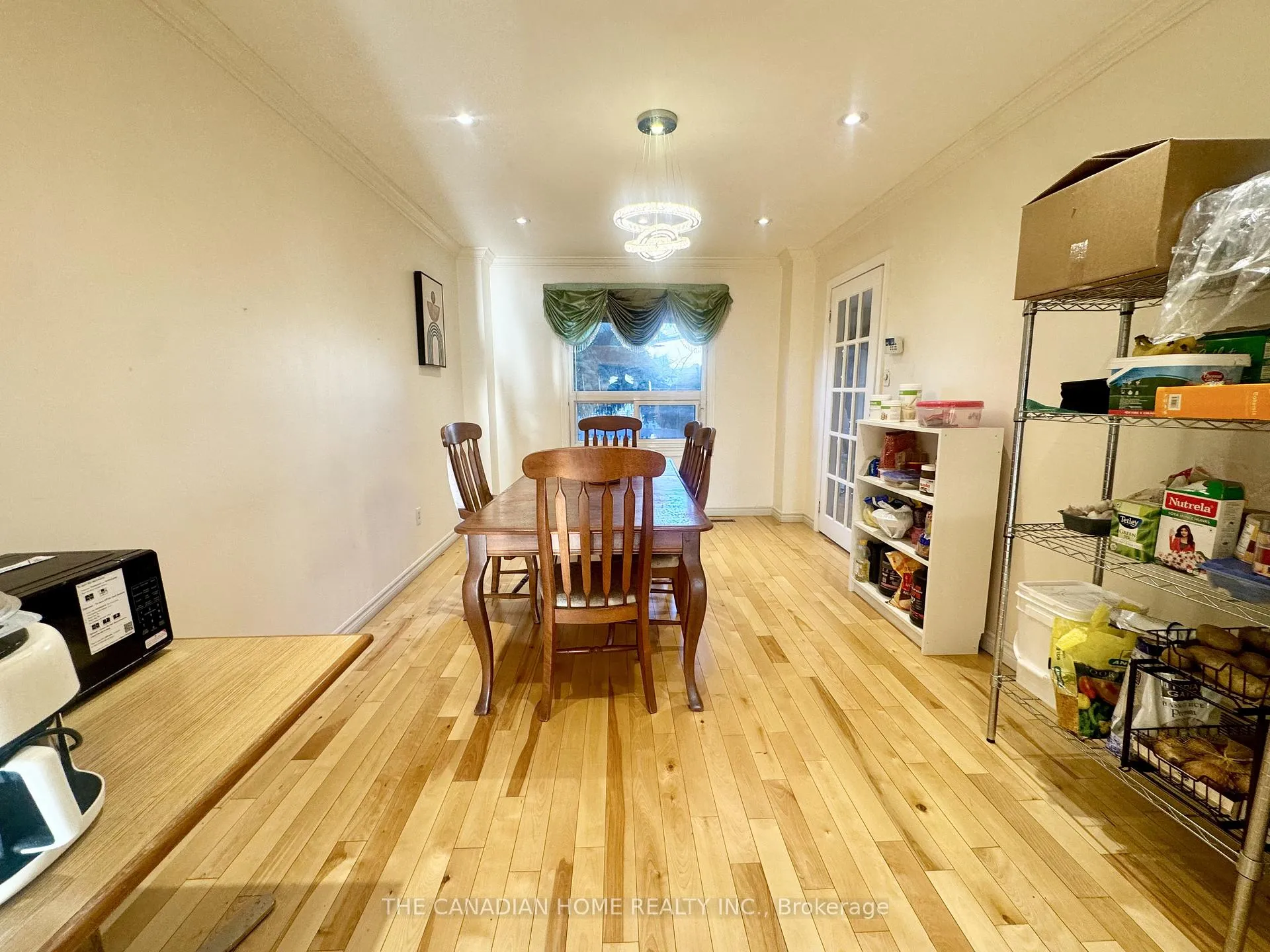 Photo 9 of 197 Johnson Street, Barrie, Grove East — HOMEH