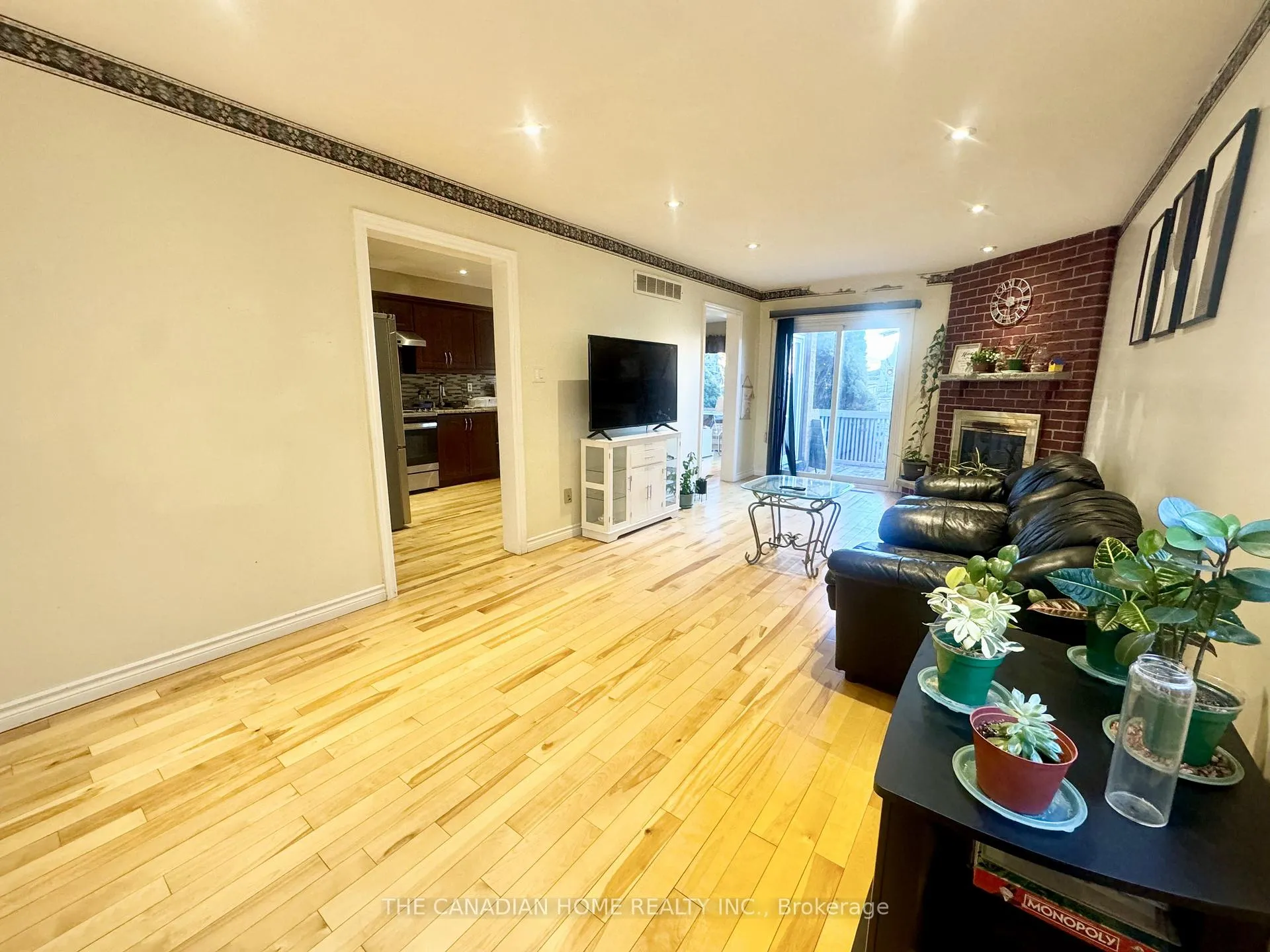 Photo 15 of 197 Johnson Street, Barrie, Grove East — HOMEH