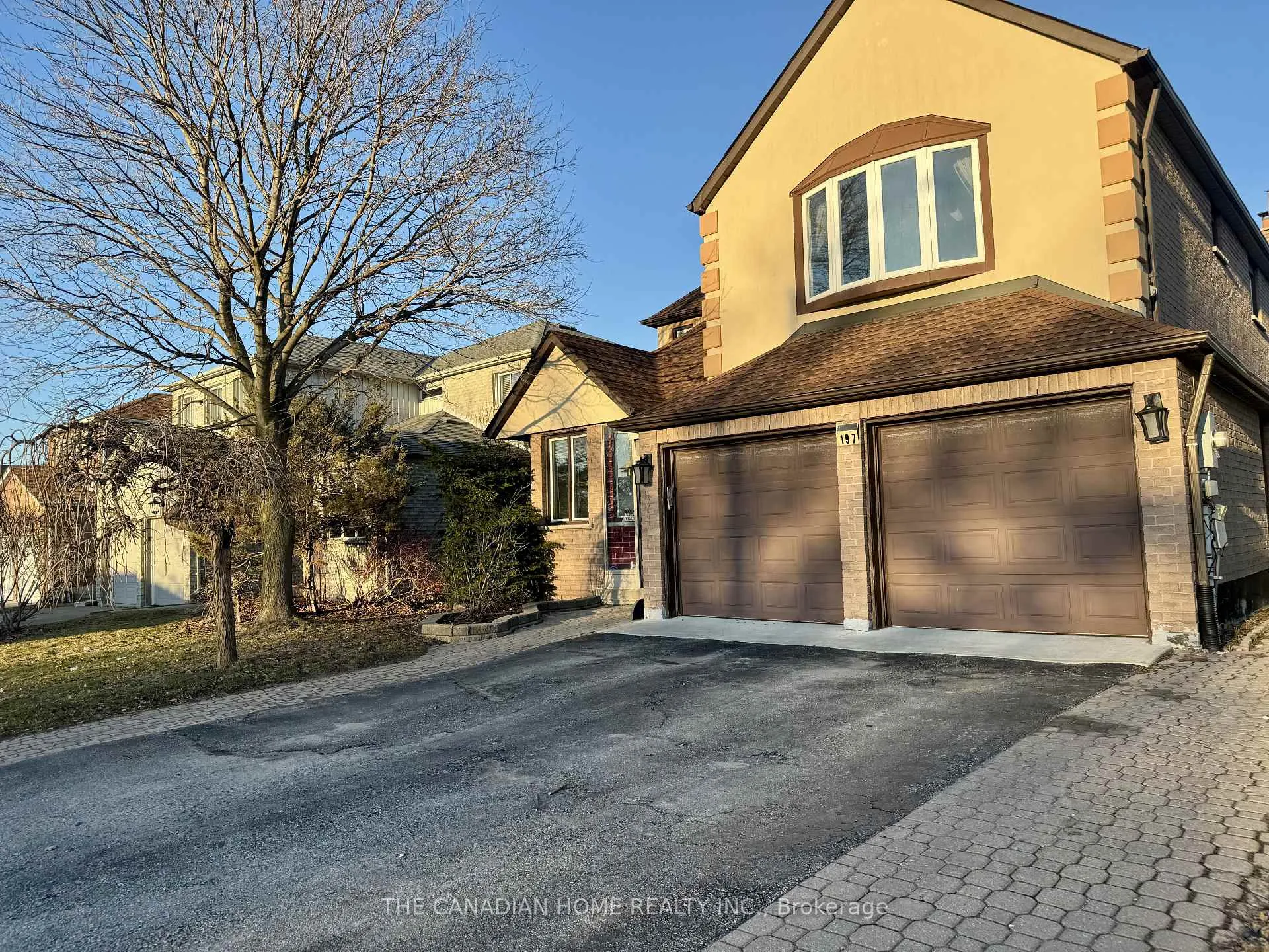 Photo 2 of 197 Johnson Street, Barrie, Grove East — HOMEH