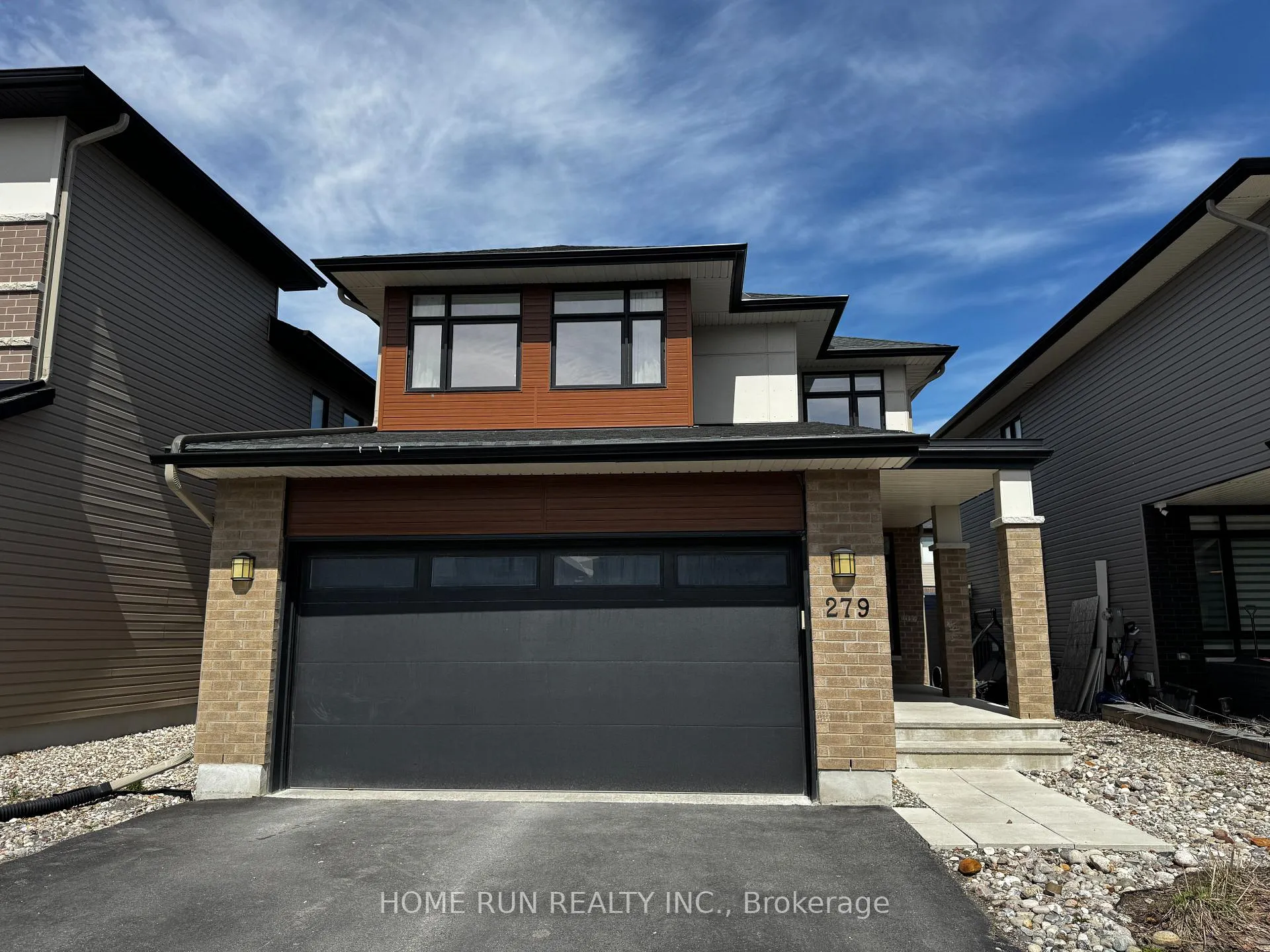 Photo 2 of 279 Mount Nebo Way, Ottawa, Riverside South/Gloucester Glen — HOMEH