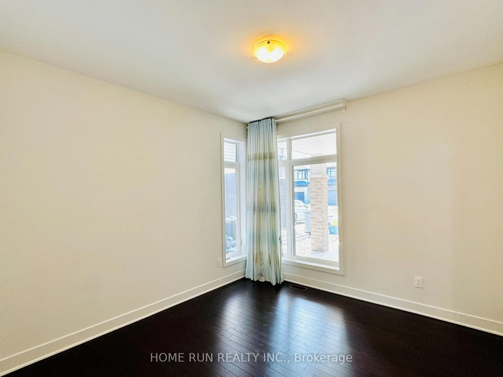 Photo 4 of 279 Mount Nebo Way, Ottawa, Riverside South/Gloucester Glen — HOMEH