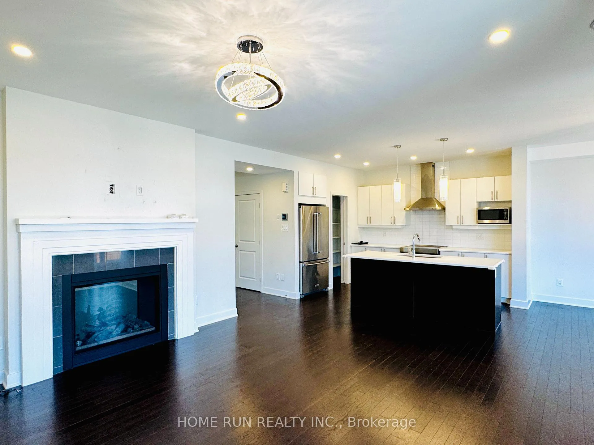 Photo 8 of 279 Mount Nebo Way, Ottawa, Riverside South/Gloucester Glen — HOMEH