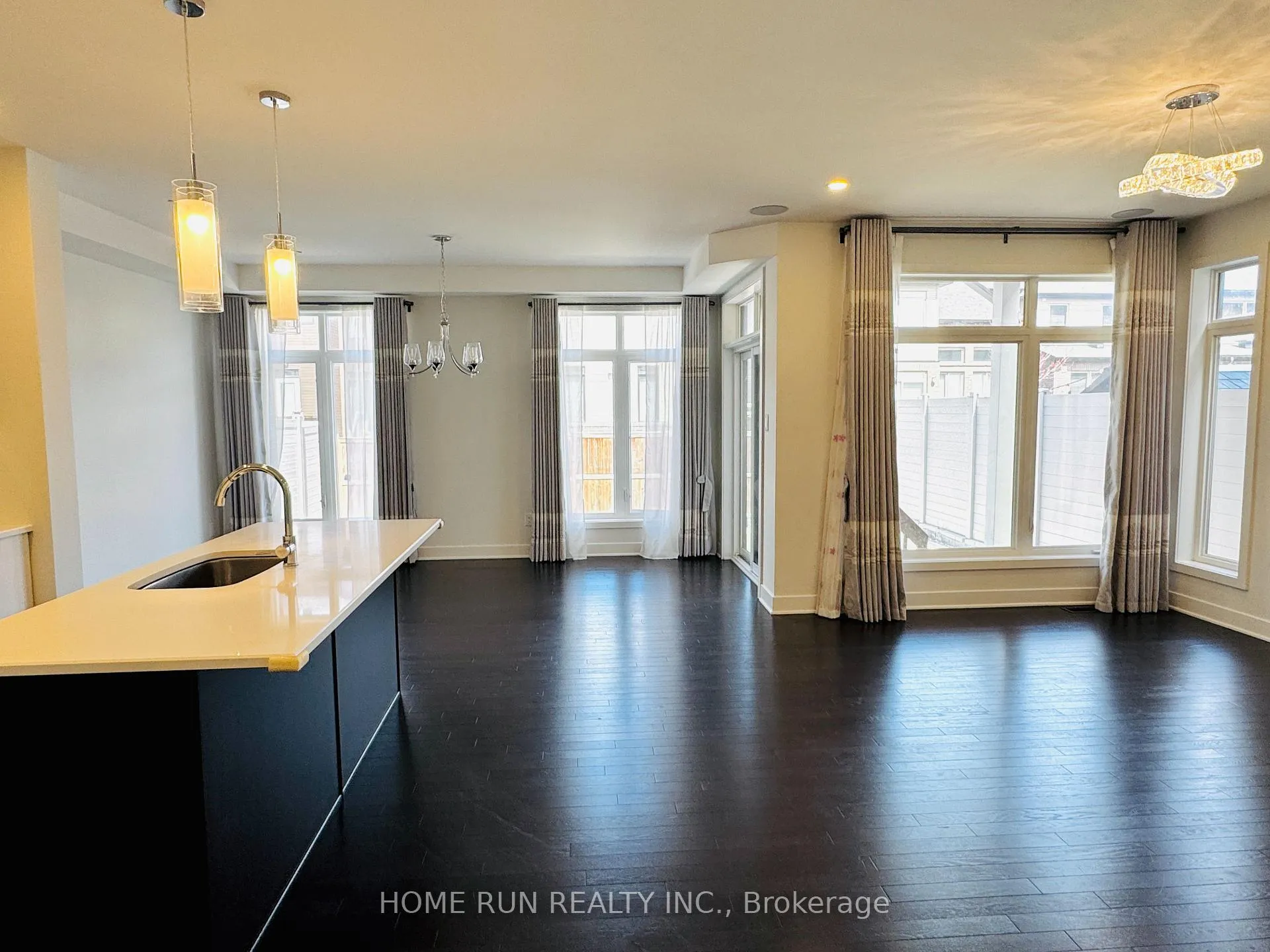 Photo 10 of 279 Mount Nebo Way, Ottawa, Riverside South/Gloucester Glen — HOMEH