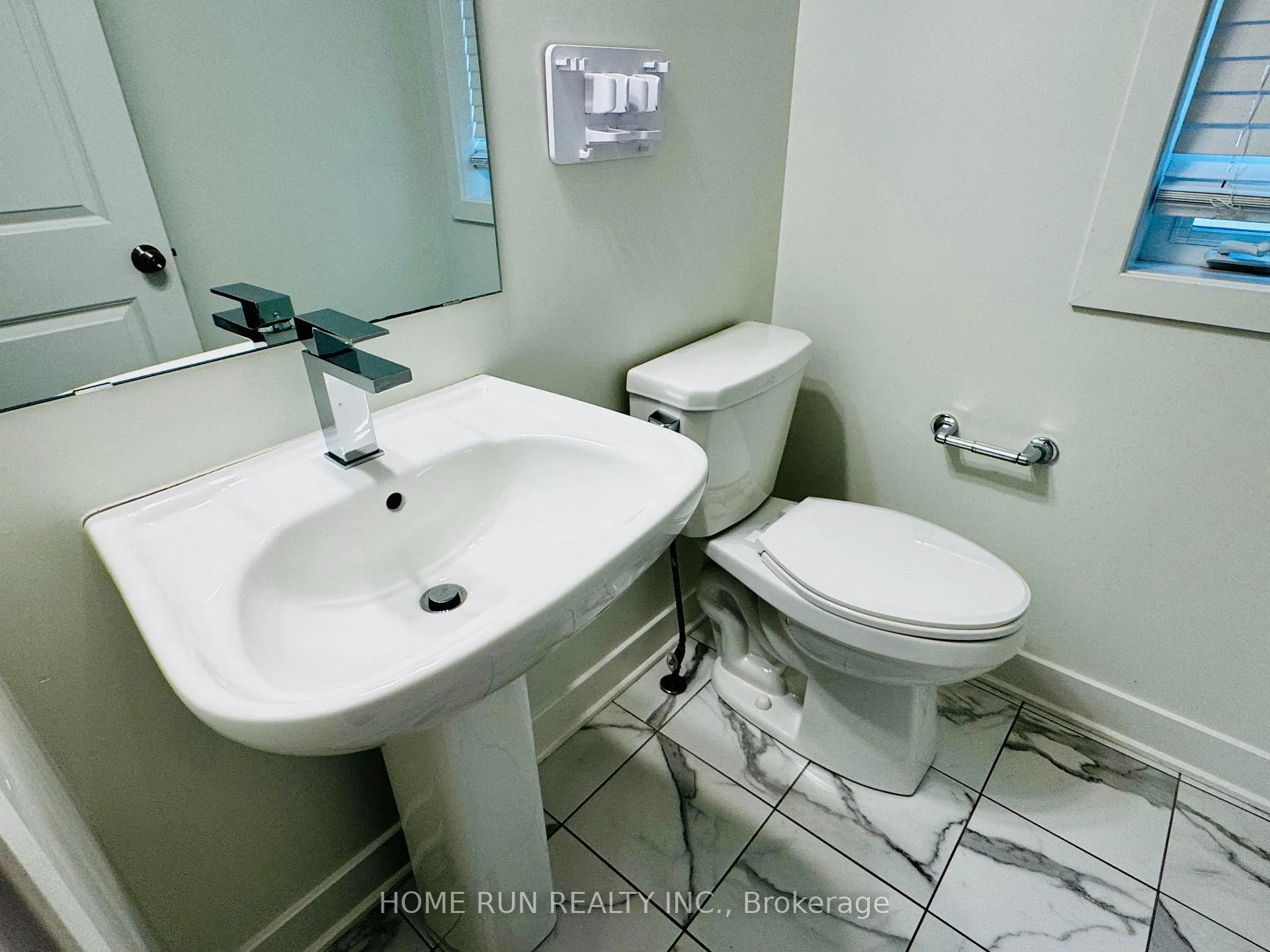 Photo 17 of 279 Mount Nebo Way, Ottawa, Riverside South/Gloucester Glen — HOMEH