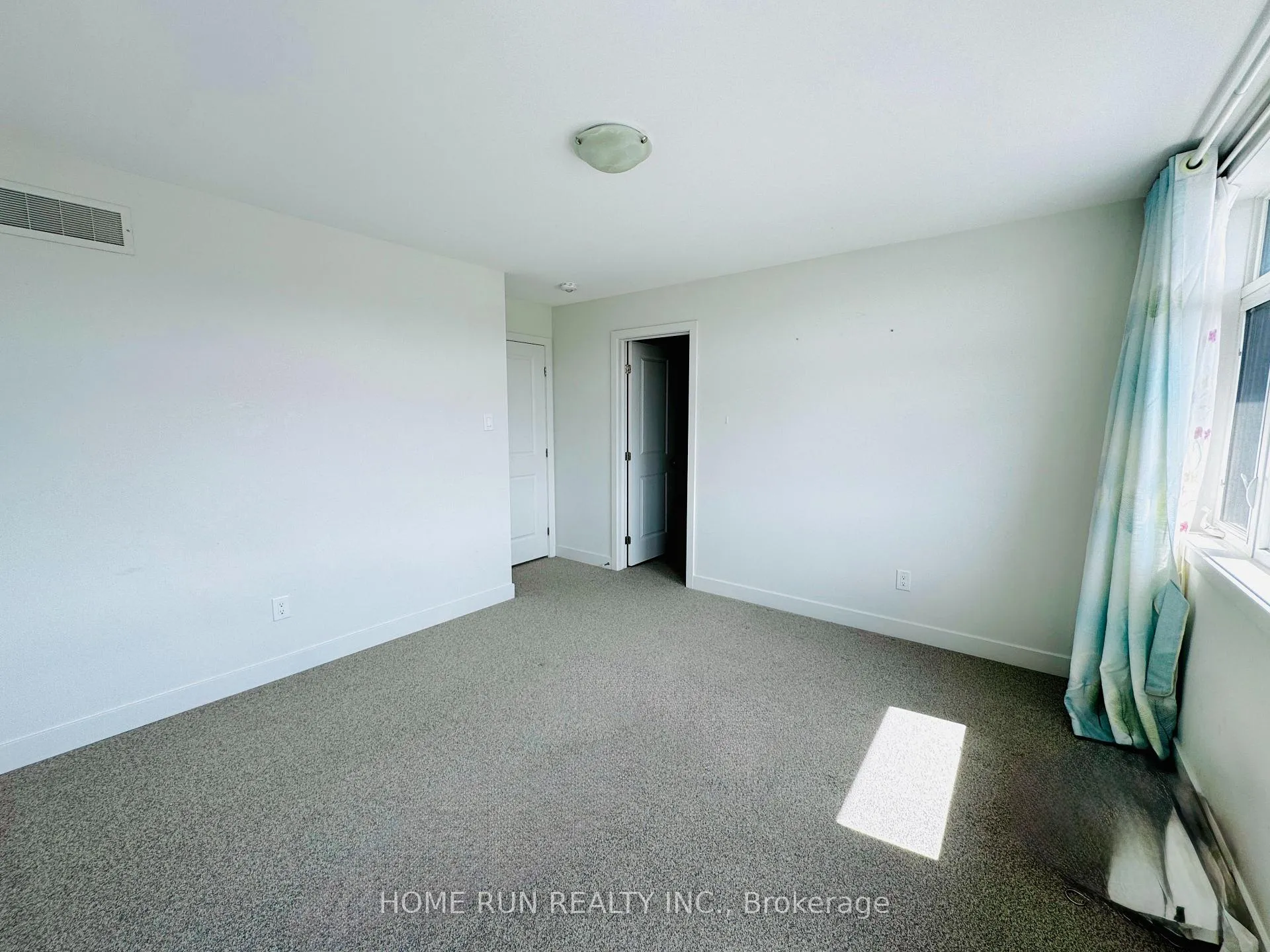 Photo 21 of 279 Mount Nebo Way, Ottawa, Riverside South/Gloucester Glen — HOMEH