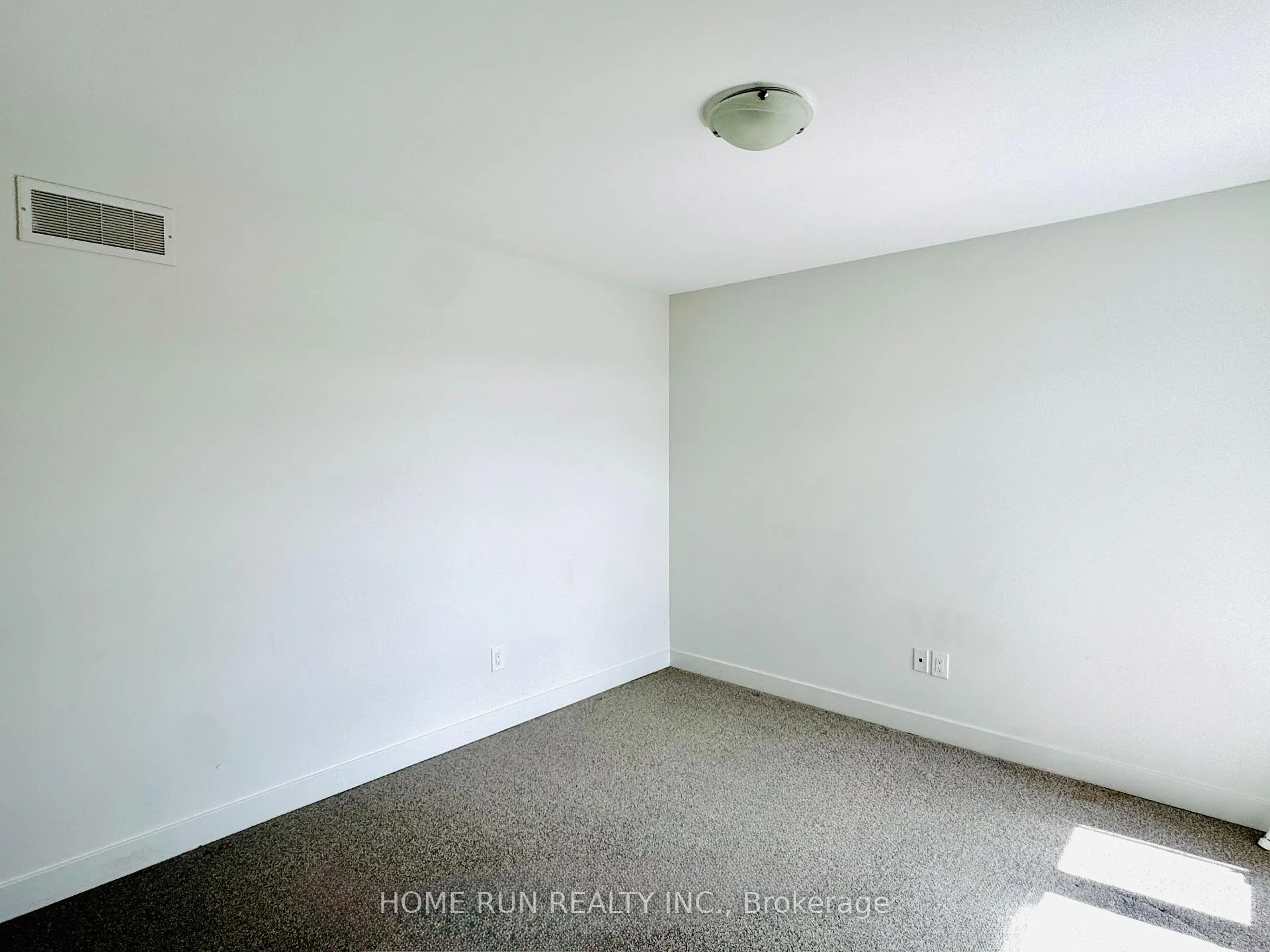 Photo 25 of 279 Mount Nebo Way, Ottawa, Riverside South/Gloucester Glen — HOMEH